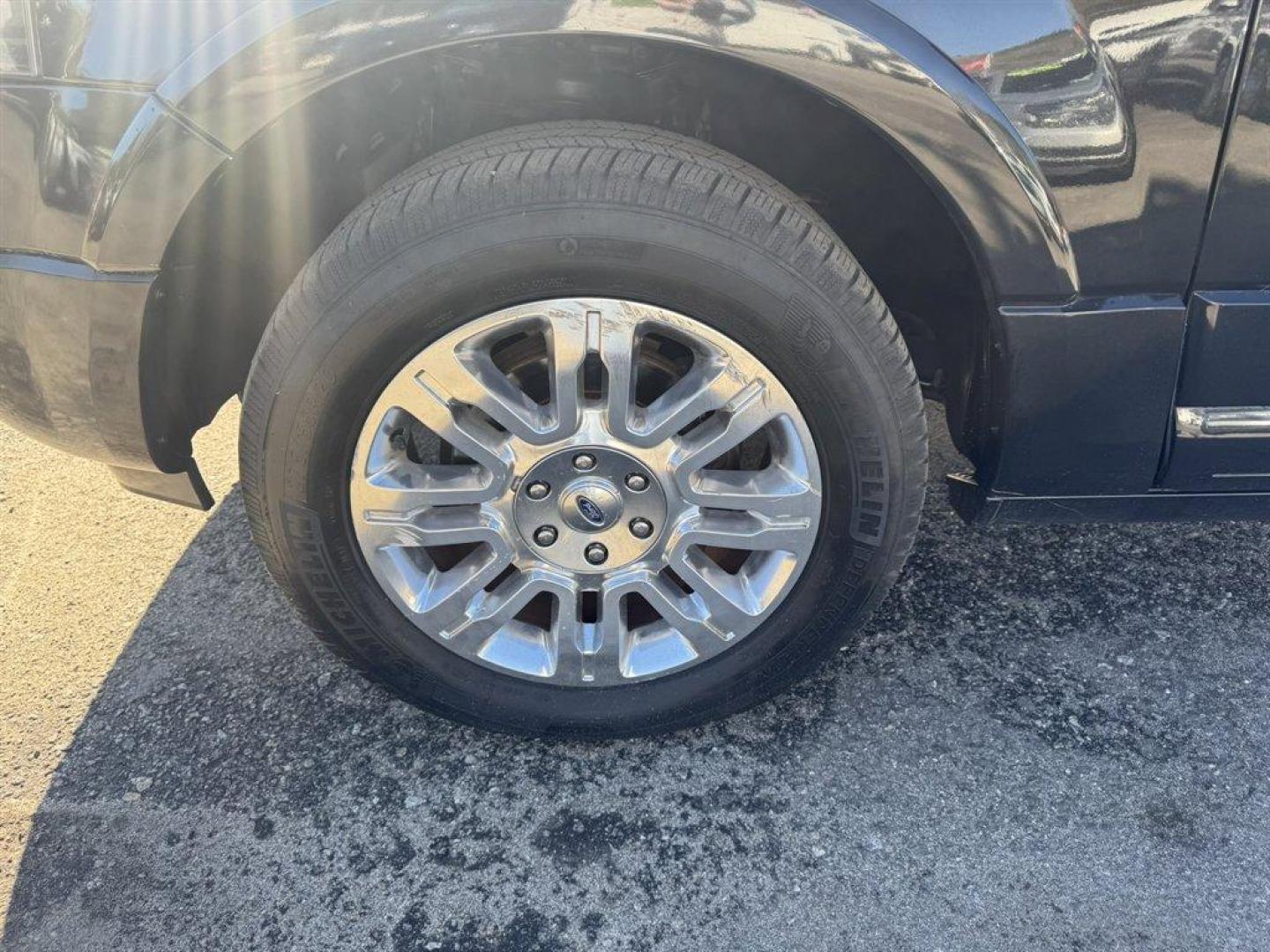 2011 Black /Black Ford Expedition (1FMJU1K56BE) with an 5.4l V8 Sohc Flex 5.4l engine, Automatic transmission, located at 745 East Steele Rd., West Columbia, SC, 29170, (803) 755-9148, 33.927212, -81.148483 - Photo#40