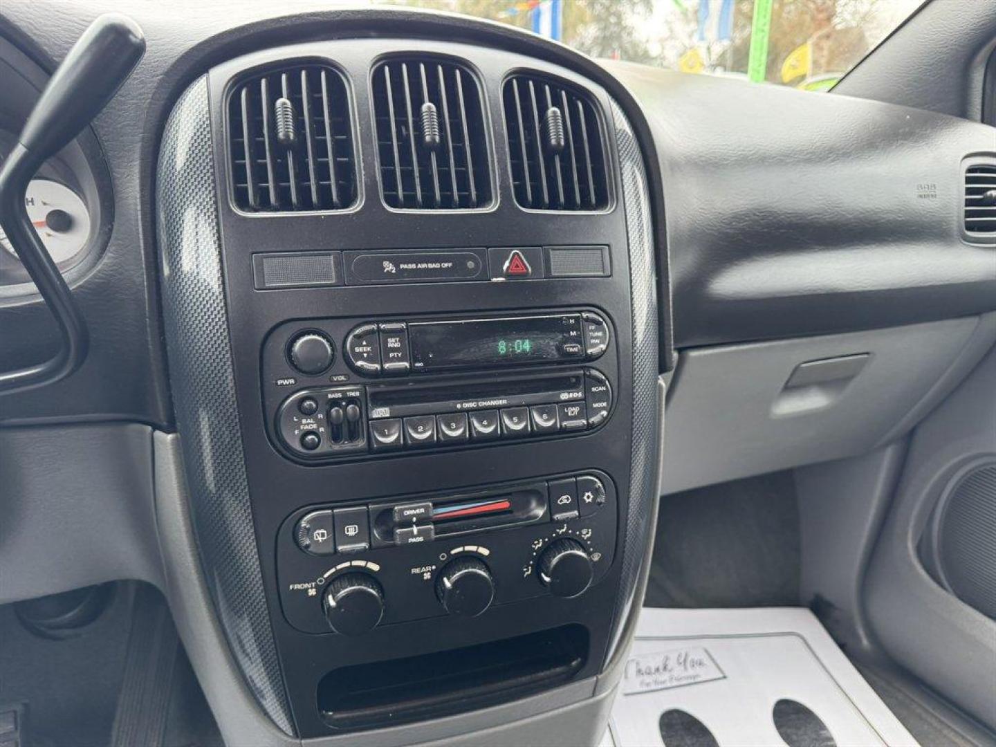 2005 Blue /Grey Dodge Grand Caravan (2D8GP44L15R) with an 3.8l V6 MPI 3.8l engine, Automatic transmission, located at 745 East Steele Rd., West Columbia, SC, 29170, (803) 755-9148, 33.927212, -81.148483 - Photo#12