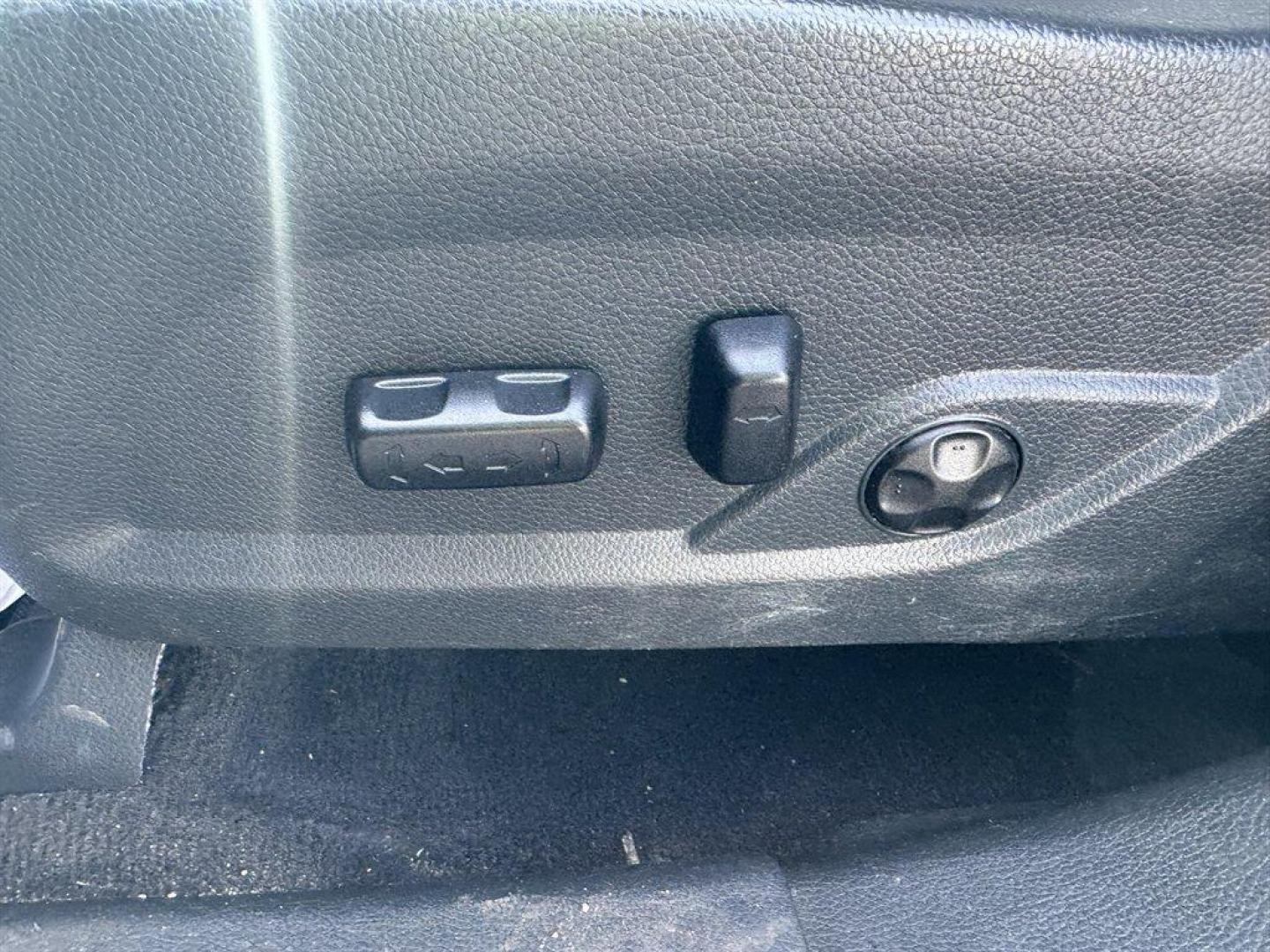 2014 Bronze /Grey Hyundai Santa FE Sport (5XYZU3LB6EG) with an 2.4l I-4 DI Dohc 2.4l engine, Automatic transmission, located at 745 East Steele Rd., West Columbia, SC, 29170, (803) 755-9148, 33.927212, -81.148483 - Photo#18