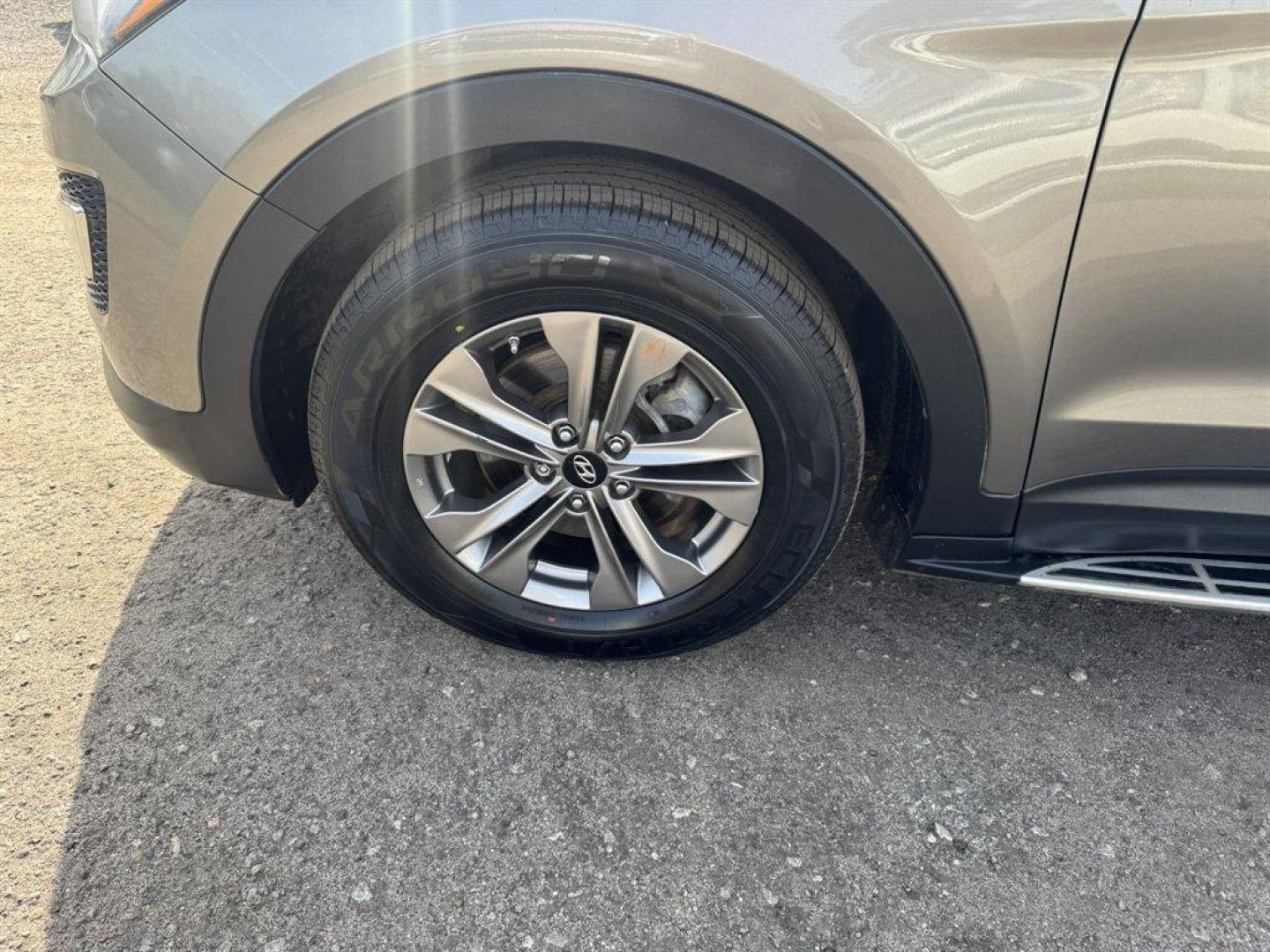 2014 Bronze /Grey Hyundai Santa FE Sport (5XYZU3LB6EG) with an 2.4l I-4 DI Dohc 2.4l engine, Automatic transmission, located at 745 East Steele Rd., West Columbia, SC, 29170, (803) 755-9148, 33.927212, -81.148483 - Photo#30