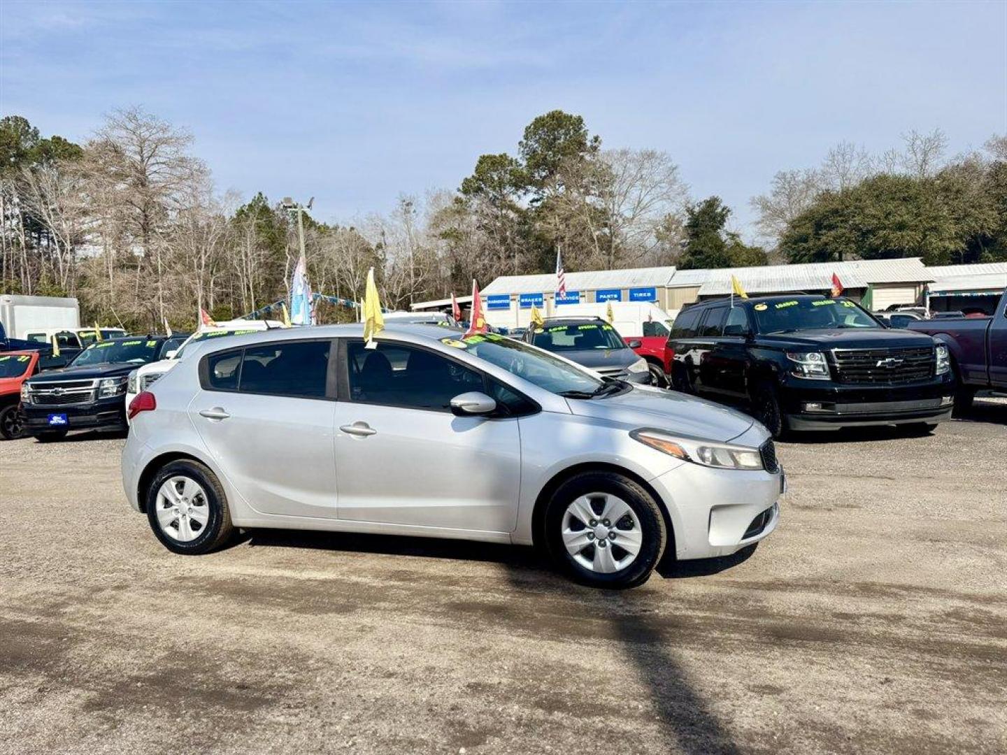 2017 Grey /Black Kia Forte (KNAFK5A82H5) with an 2.0l I-4 DI Dohc 2.0l engine, Automatic transmission, located at 745 East Steele Rd., West Columbia, SC, 29170, (803) 755-9148, 33.927212, -81.148483 - Photo#2