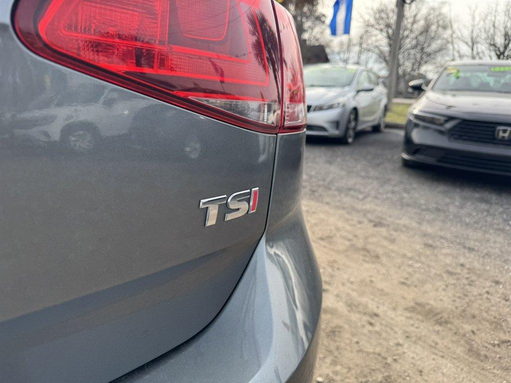 2015 Grey /Black Volkswagen Golf (3VW217AU4FM) with an 1.8l I-4 DI Dohc T/C 1.8l engine, Automatic transmission, located at 745 East Steele Rd., West Columbia, SC, 29170, (803) 755-9148, 33.927212, -81.148483 - Photo#24