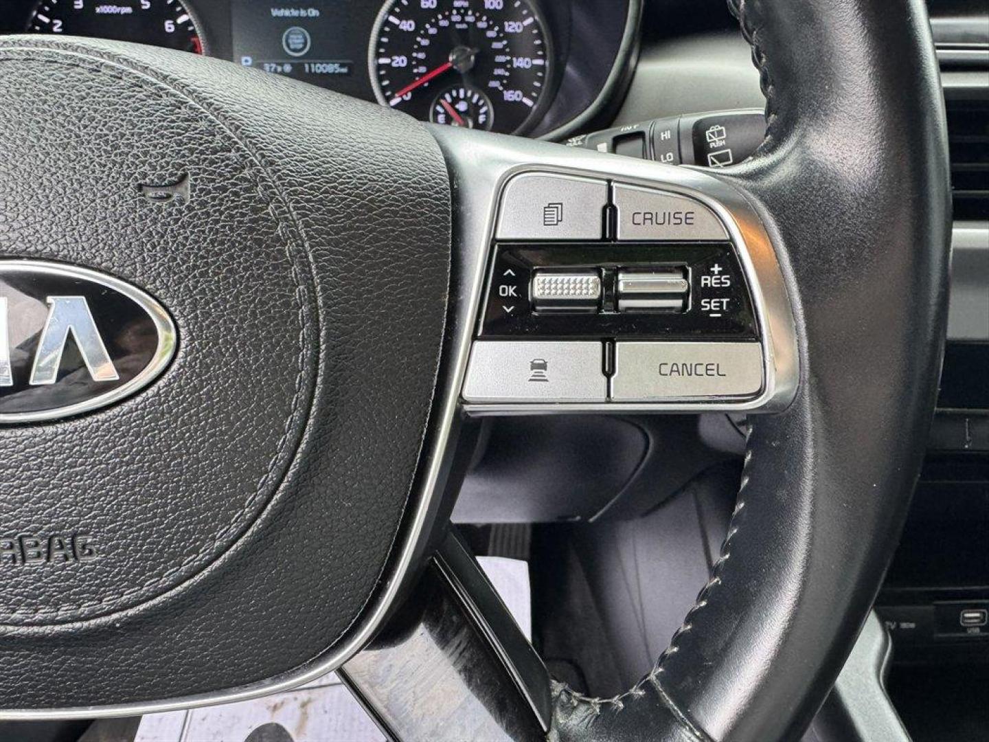 2020 Grey /Black Kia Telluride (5XYP24HC8LG) with an 3.8l V6 DI Dohc 3.8l engine, Automatic transmission, located at 745 East Steele Rd., West Columbia, SC, 29170, (803) 755-9148, 33.927212, -81.148483 - Photo#9