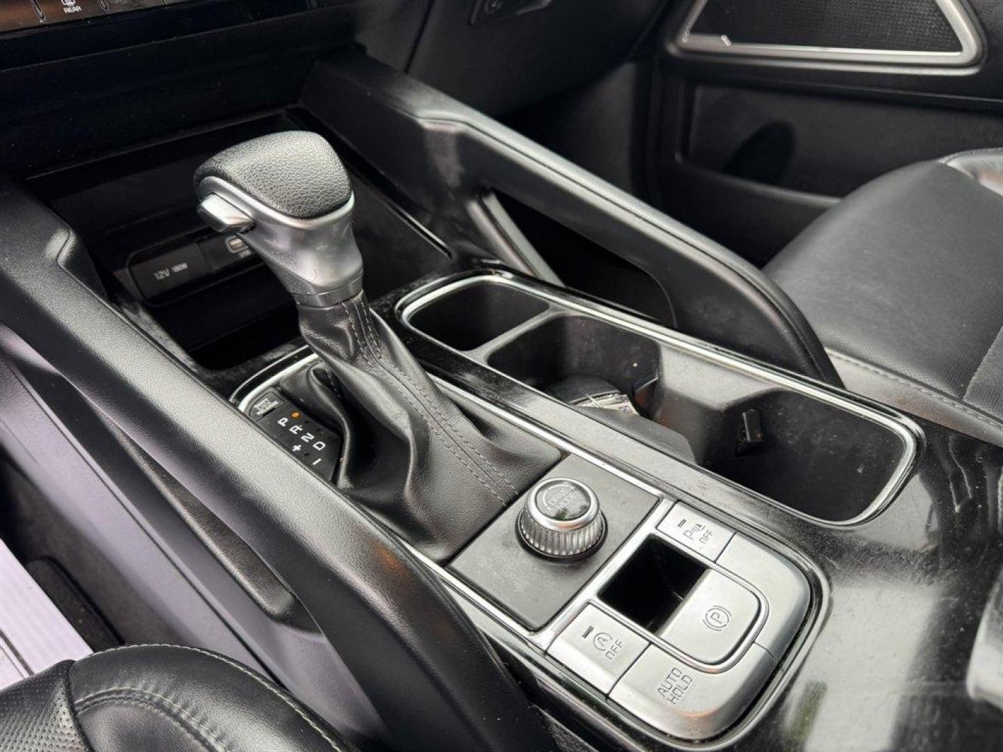 2020 Grey /Black Kia Telluride (5XYP24HC8LG) with an 3.8l V6 DI Dohc 3.8l engine, Automatic transmission, located at 745 East Steele Rd., West Columbia, SC, 29170, (803) 755-9148, 33.927212, -81.148483 - Photo#15