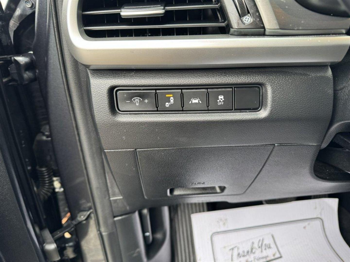 2020 Grey /Black Kia Telluride (5XYP24HC8LG) with an 3.8l V6 DI Dohc 3.8l engine, Automatic transmission, located at 745 East Steele Rd., West Columbia, SC, 29170, (803) 755-9148, 33.927212, -81.148483 - Photo#16