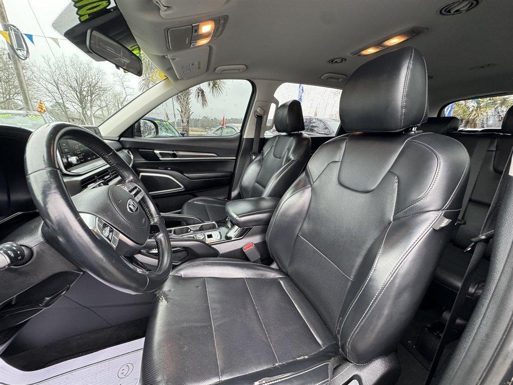 2020 Grey /Black Kia Telluride (5XYP24HC8LG) with an 3.8l V6 DI Dohc 3.8l engine, Automatic transmission, located at 745 East Steele Rd., West Columbia, SC, 29170, (803) 755-9148, 33.927212, -81.148483 - Photo#19