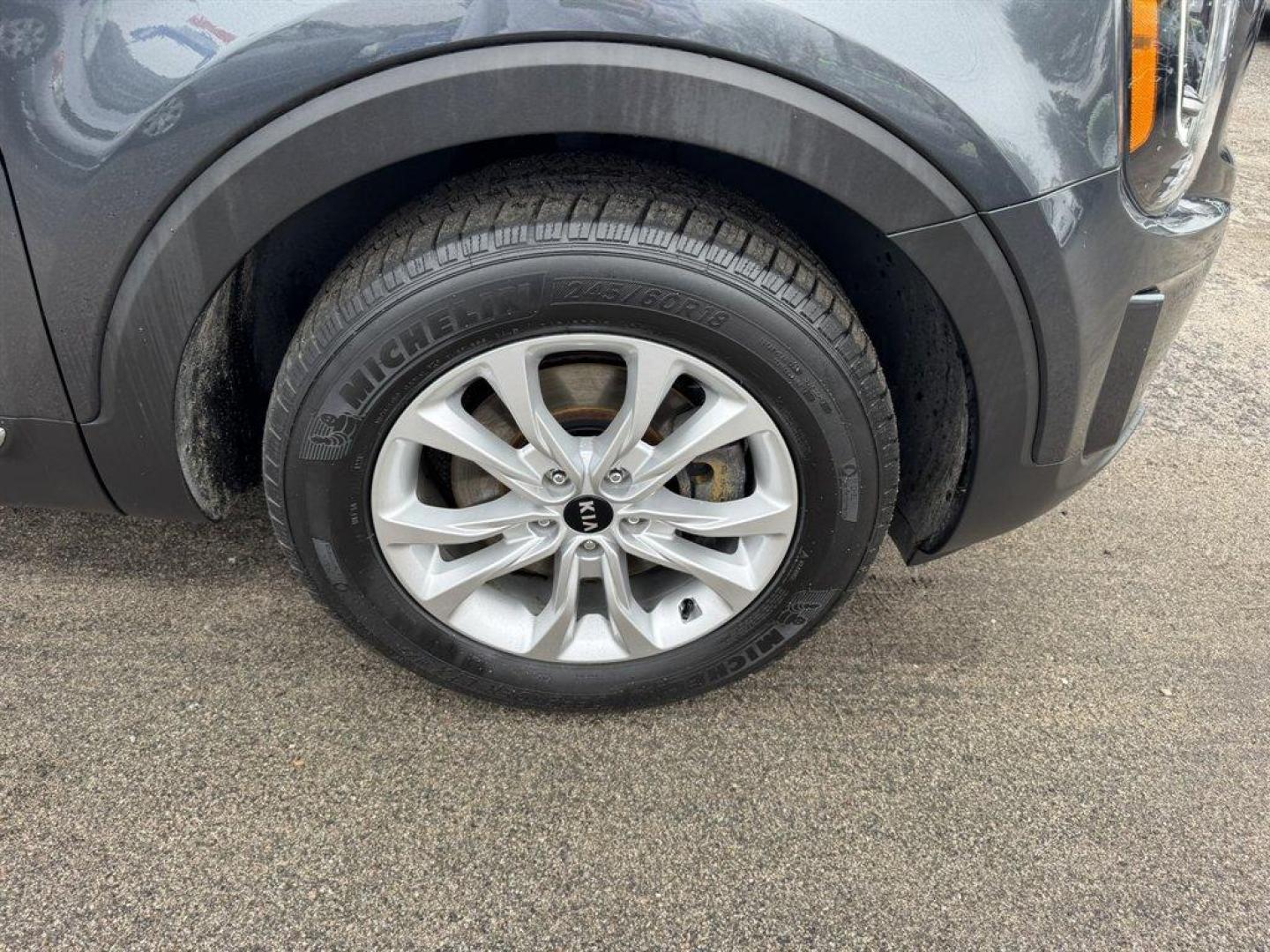 2020 Grey /Black Kia Telluride (5XYP24HC8LG) with an 3.8l V6 DI Dohc 3.8l engine, Automatic transmission, located at 745 East Steele Rd., West Columbia, SC, 29170, (803) 755-9148, 33.927212, -81.148483 - Photo#30