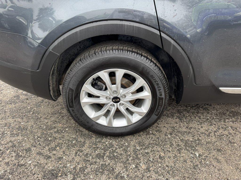 2020 Grey /Black Kia Telluride (5XYP24HC8LG) with an 3.8l V6 DI Dohc 3.8l engine, Automatic transmission, located at 745 East Steele Rd., West Columbia, SC, 29170, (803) 755-9148, 33.927212, -81.148483 - Photo#31