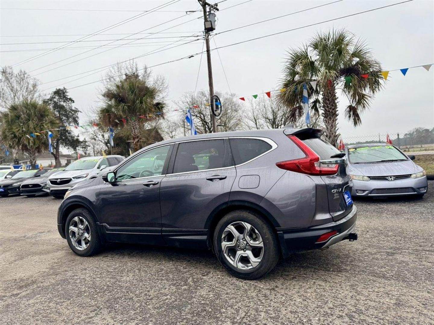 2018 Grey /Grey Honda CR-V (7FARW1H81JE) with an 1.5l I-4 DI Dohc T/C 1.5l engine, Automatic transmission, located at 745 East Steele Rd., West Columbia, SC, 29170, (803) 755-9148, 33.927212, -81.148483 - Photo#5