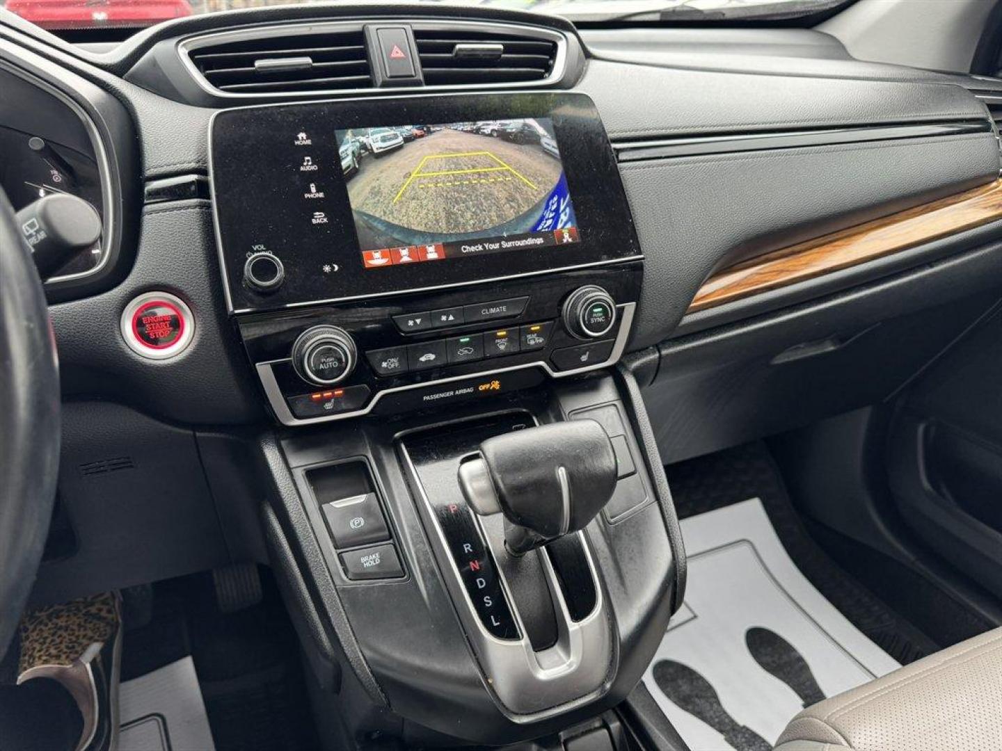 2018 Grey /Grey Honda CR-V (7FARW1H81JE) with an 1.5l I-4 DI Dohc T/C 1.5l engine, Automatic transmission, located at 745 East Steele Rd., West Columbia, SC, 29170, (803) 755-9148, 33.927212, -81.148483 - Photo#14