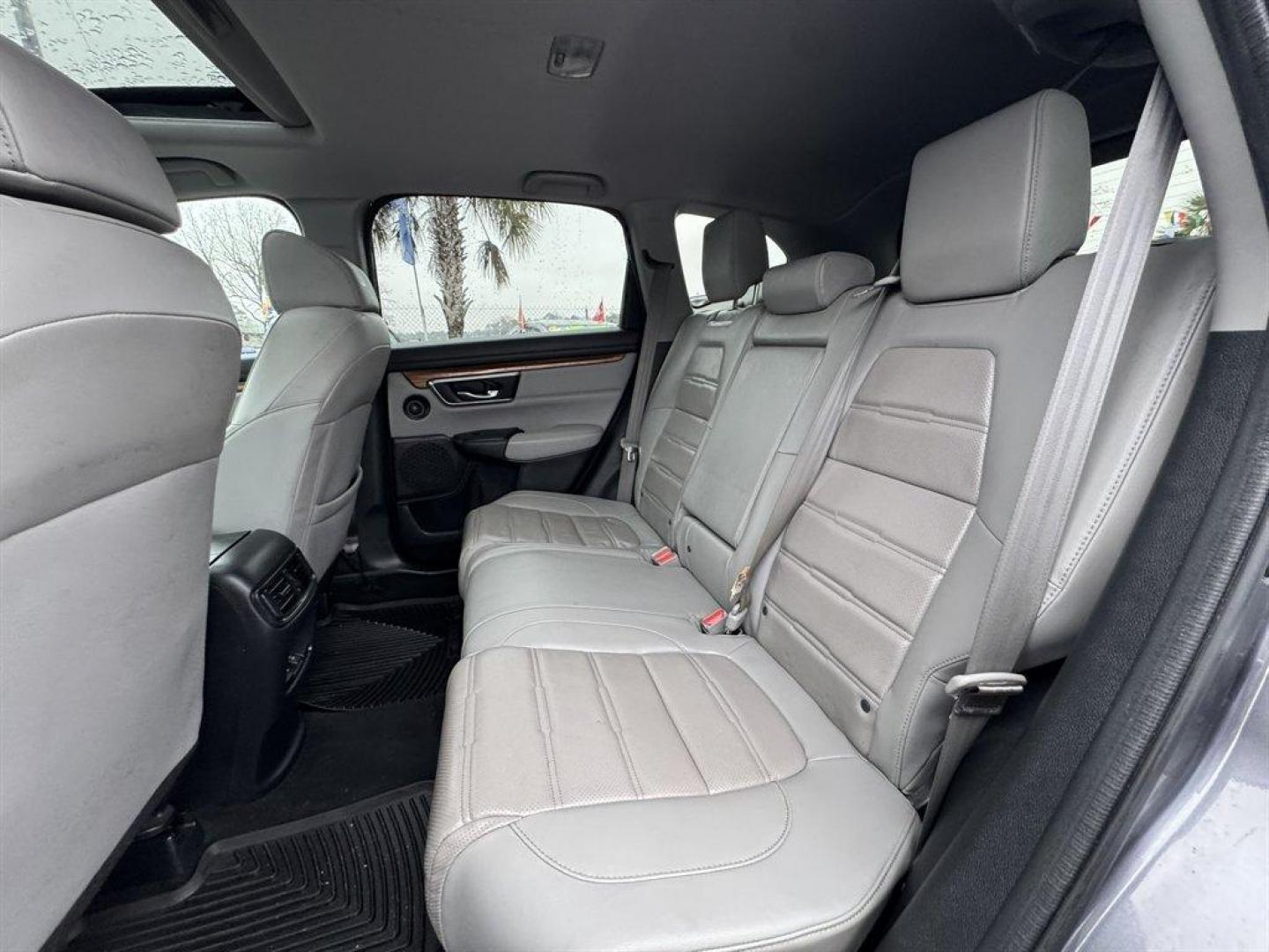 2018 Grey /Grey Honda CR-V (7FARW1H81JE) with an 1.5l I-4 DI Dohc T/C 1.5l engine, Automatic transmission, located at 745 East Steele Rd., West Columbia, SC, 29170, (803) 755-9148, 33.927212, -81.148483 - Photo#24