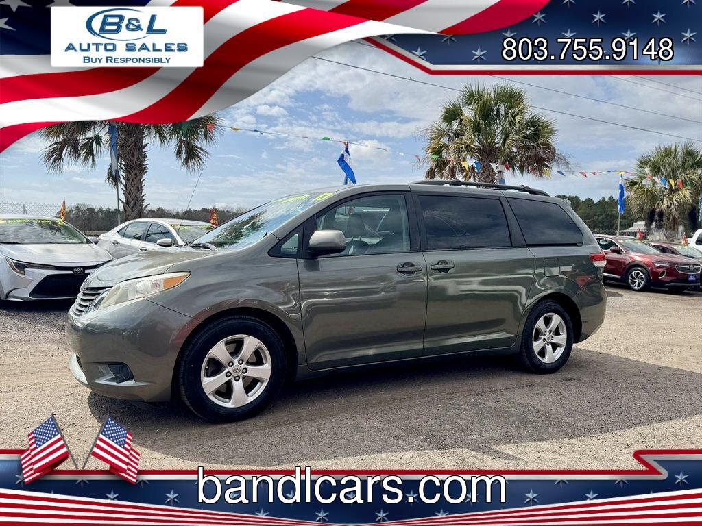 2013 Green /Grey Toyota Sienna (5TDKK3DC6DS) with an 3.5l V6 EFI Dohc 3.5l engine, Automatic transmission, located at 745 East Steele Rd., West Columbia, SC, 29170, (803) 755-9148, 33.927212, -81.148483 - Photo#0