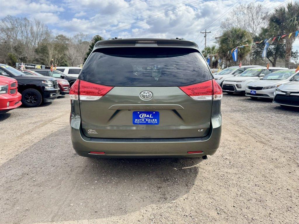 2013 Green /Grey Toyota Sienna (5TDKK3DC6DS) with an 3.5l V6 EFI Dohc 3.5l engine, Automatic transmission, located at 745 East Steele Rd., West Columbia, SC, 29170, (803) 755-9148, 33.927212, -81.148483 - Photo#4