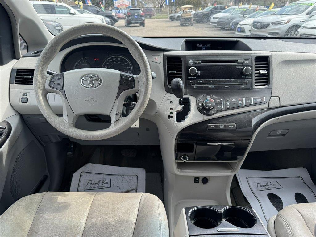 2013 Green /Grey Toyota Sienna (5TDKK3DC6DS) with an 3.5l V6 EFI Dohc 3.5l engine, Automatic transmission, located at 745 East Steele Rd., West Columbia, SC, 29170, (803) 755-9148, 33.927212, -81.148483 - Photo#6