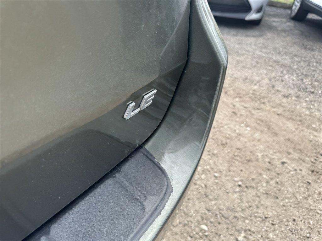 2013 Green /Grey Toyota Sienna (5TDKK3DC6DS) with an 3.5l V6 EFI Dohc 3.5l engine, Automatic transmission, located at 745 East Steele Rd., West Columbia, SC, 29170, (803) 755-9148, 33.927212, -81.148483 - Photo#24