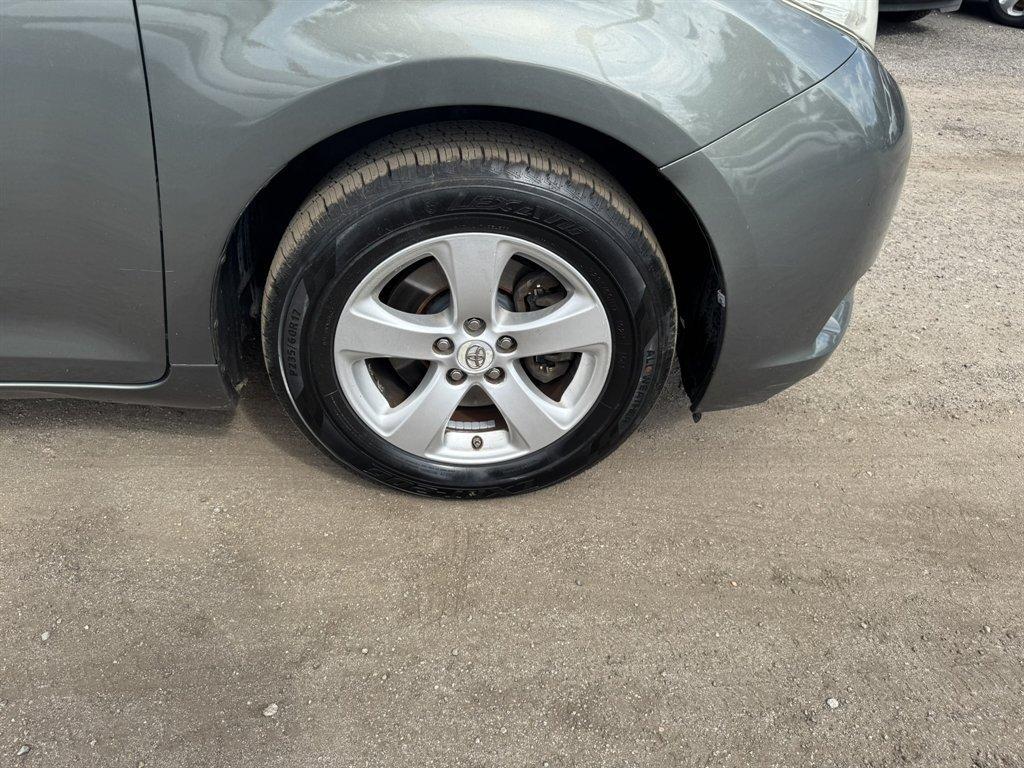 2013 Green /Grey Toyota Sienna (5TDKK3DC6DS) with an 3.5l V6 EFI Dohc 3.5l engine, Automatic transmission, located at 745 East Steele Rd., West Columbia, SC, 29170, (803) 755-9148, 33.927212, -81.148483 - Photo#25