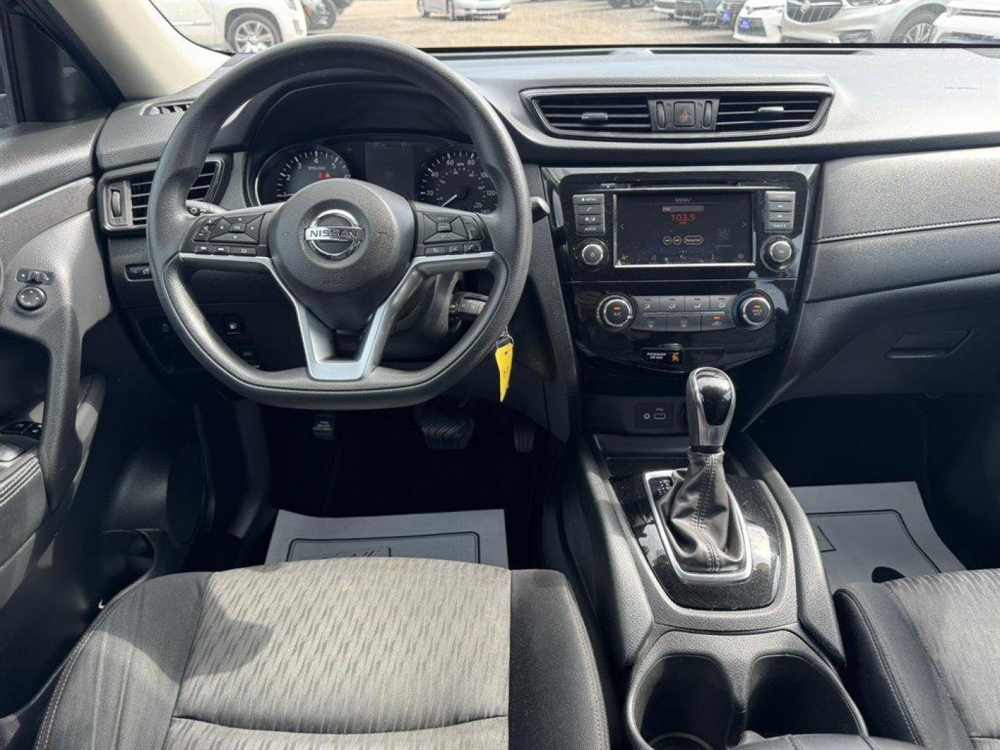 2018 Black /Black Nissan Rogue (JN8AT2MV6JW) with an 2.5l I-4 MPI Dohc 2.5l engine, Automatic transmission, located at 745 East Steele Rd., West Columbia, SC, 29170, (803) 755-9148, 33.927212, -81.148483 - Photo#6