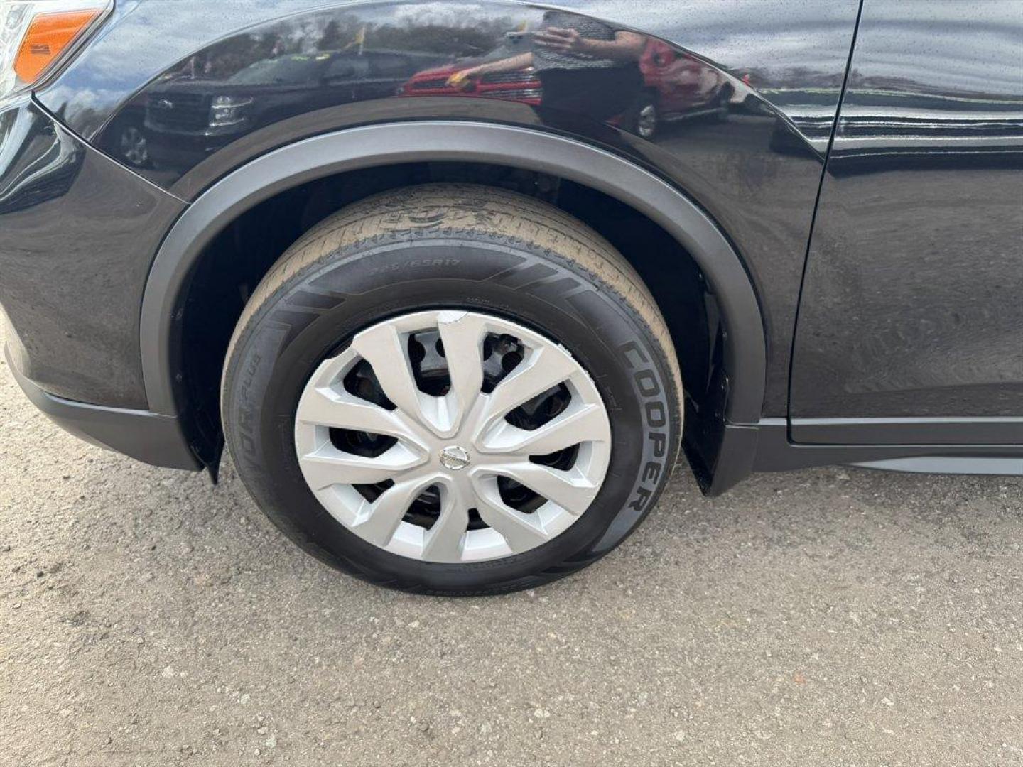 2018 Black /Black Nissan Rogue (JN8AT2MV6JW) with an 2.5l I-4 MPI Dohc 2.5l engine, Automatic transmission, located at 745 East Steele Rd., West Columbia, SC, 29170, (803) 755-9148, 33.927212, -81.148483 - Photo#30