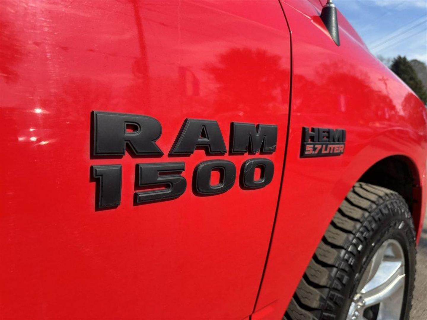 2016 Red /Black Ram 1500 (1C6RR7MT4GS) with an 5.7l V8 Smpi Hemi 5.7l engine, Automatic transmission, located at 745 East Steele Rd., West Columbia, SC, 29170, (803) 755-9148, 33.927212, -81.148483 - Photo#29