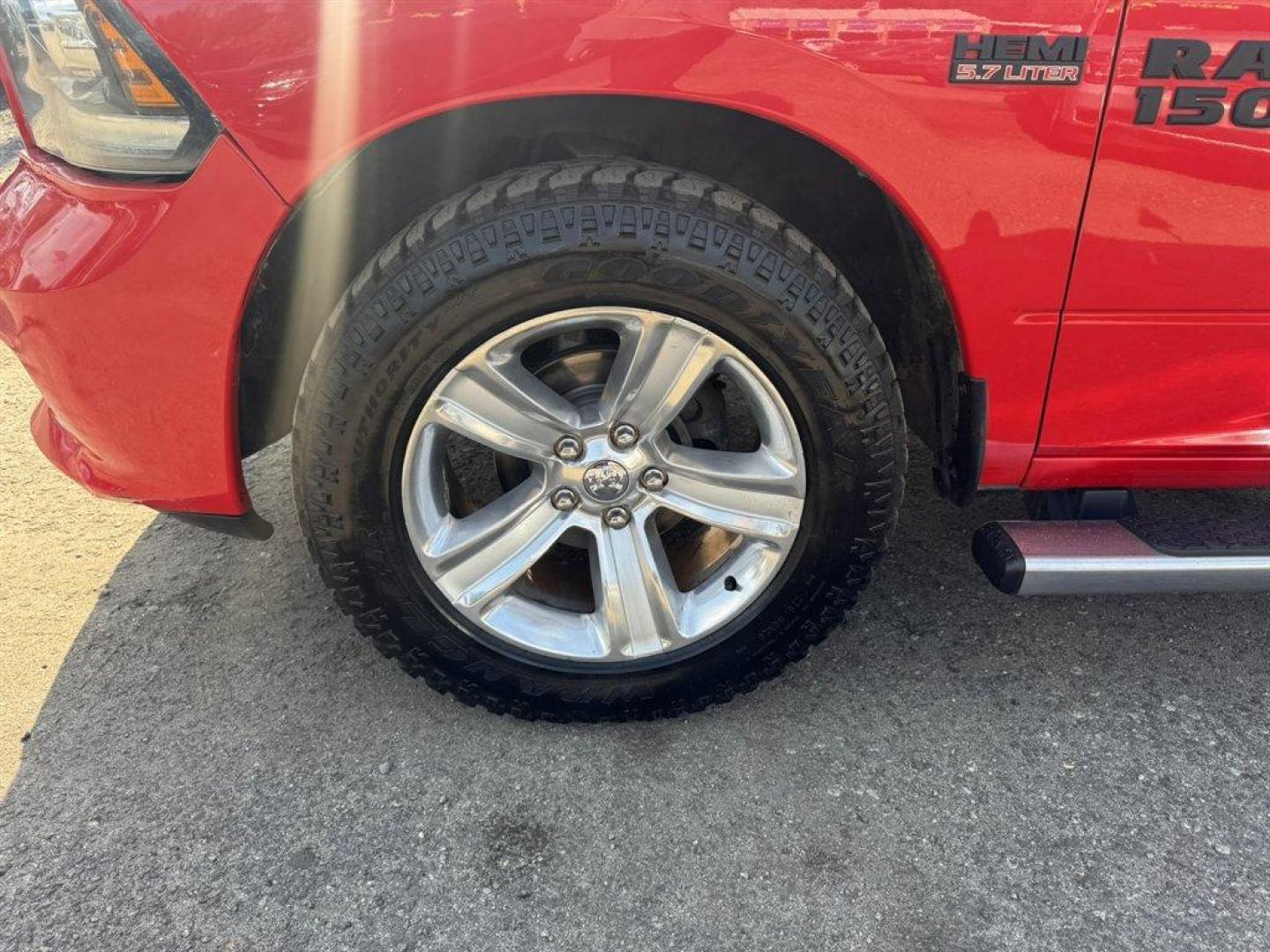 2016 Red /Black Ram 1500 (1C6RR7MT4GS) with an 5.7l V8 Smpi Hemi 5.7l engine, Automatic transmission, located at 745 East Steele Rd., West Columbia, SC, 29170, (803) 755-9148, 33.927212, -81.148483 - Photo#34