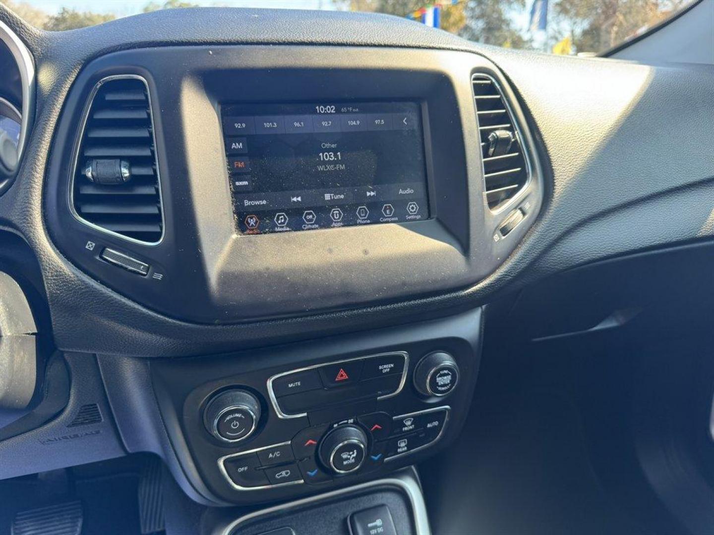 2021 Red /Black Jeep Compass (3C4NJCBB5MT) with an 2.4l I-4 MPI Sohc 2.4l engine, Automatic transmission, located at 745 East Steele Rd., West Columbia, SC, 29170, (803) 755-9148, 33.927212, -81.148483 - Photo#12