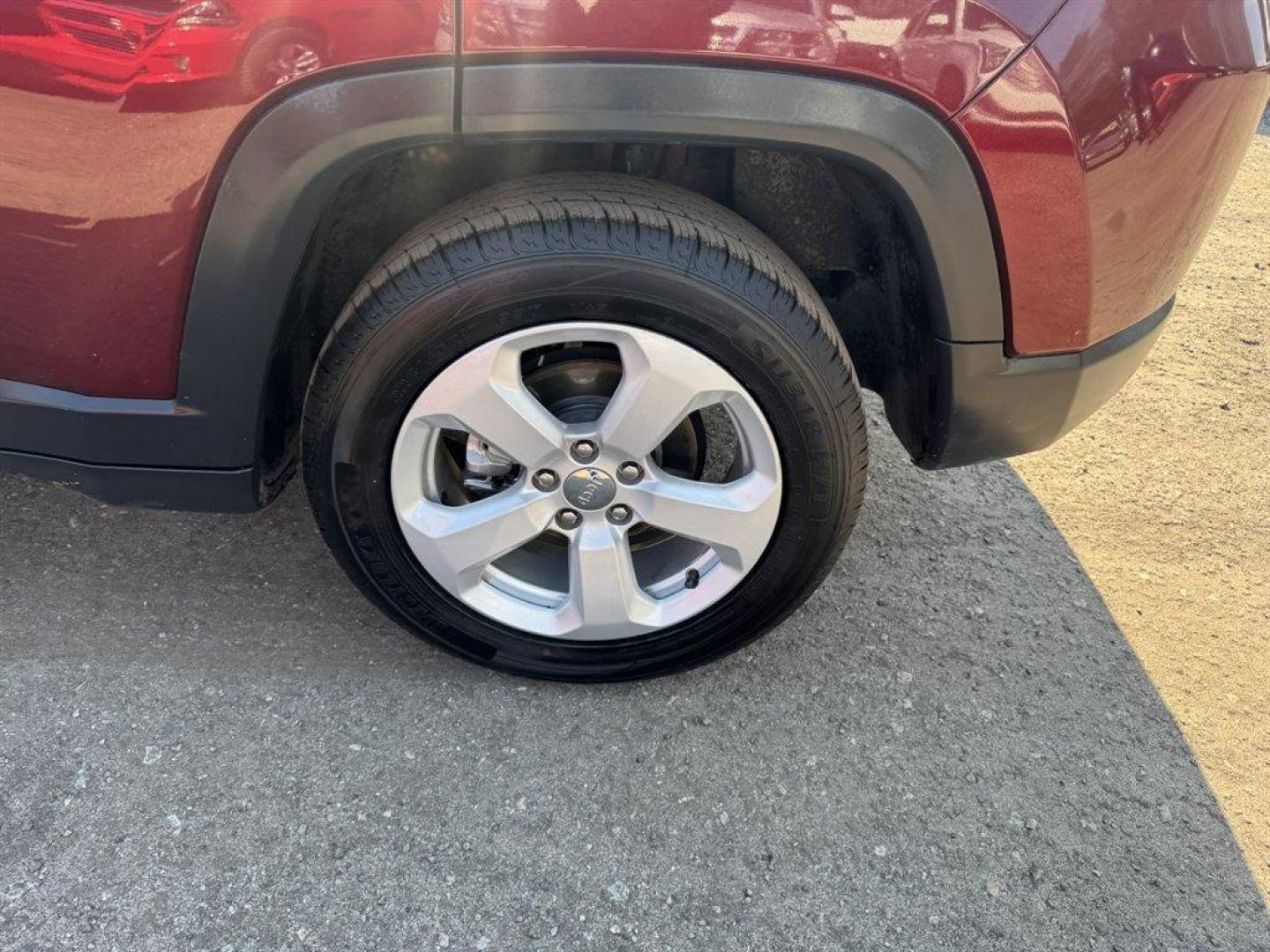 2021 Red /Black Jeep Compass (3C4NJCBB5MT) with an 2.4l I-4 MPI Sohc 2.4l engine, Automatic transmission, located at 745 East Steele Rd., West Columbia, SC, 29170, (803) 755-9148, 33.927212, -81.148483 - Photo#29