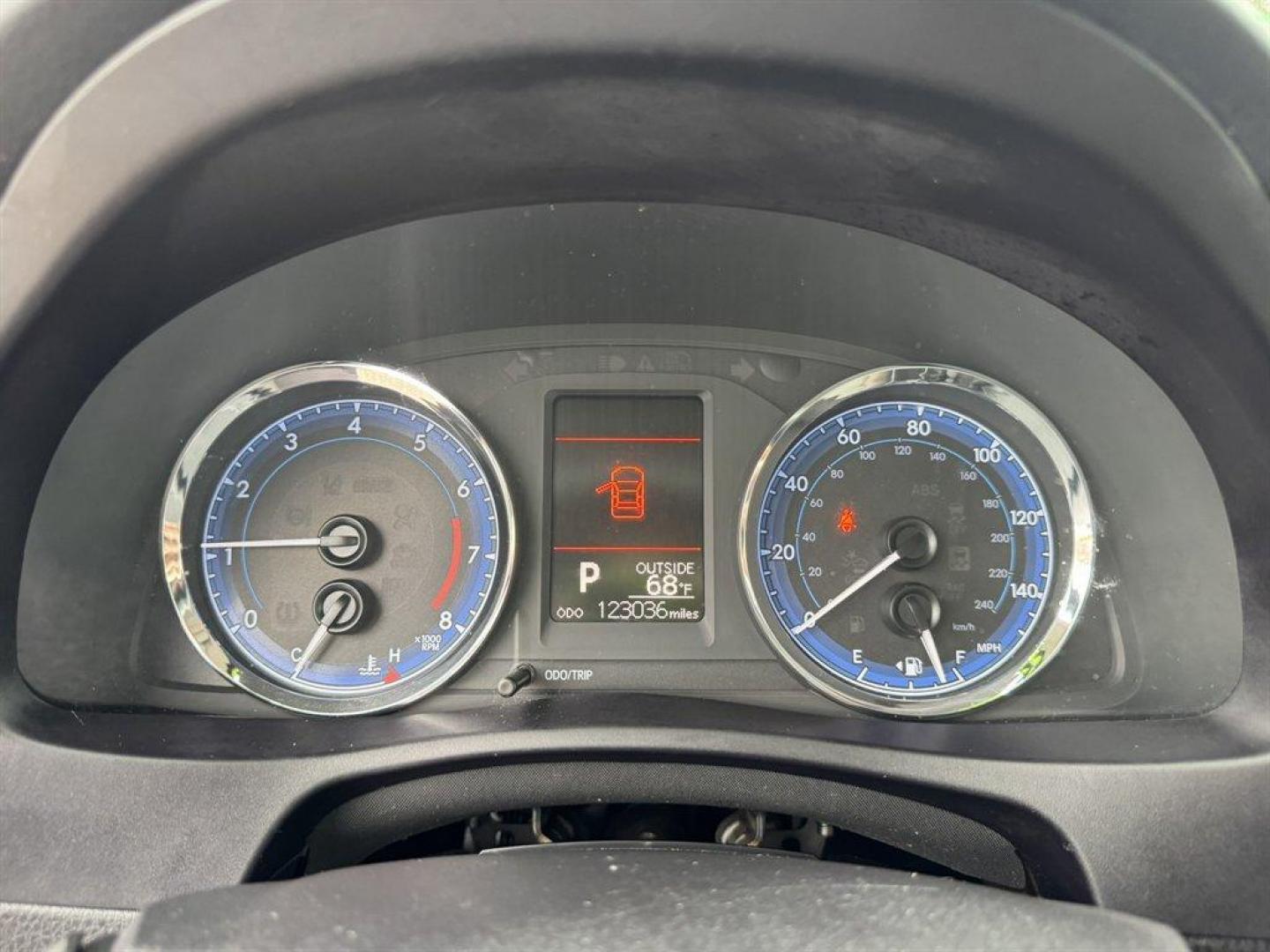 2018 Silver /Grey Toyota Corolla (5YFBURHE0JP) with an 1.8l I-4 EFI Dohc 1.8l engine, Automatic transmission, located at 745 East Steele Rd., West Columbia, SC, 29170, (803) 755-9148, 33.927212, -81.148483 - Photo#10