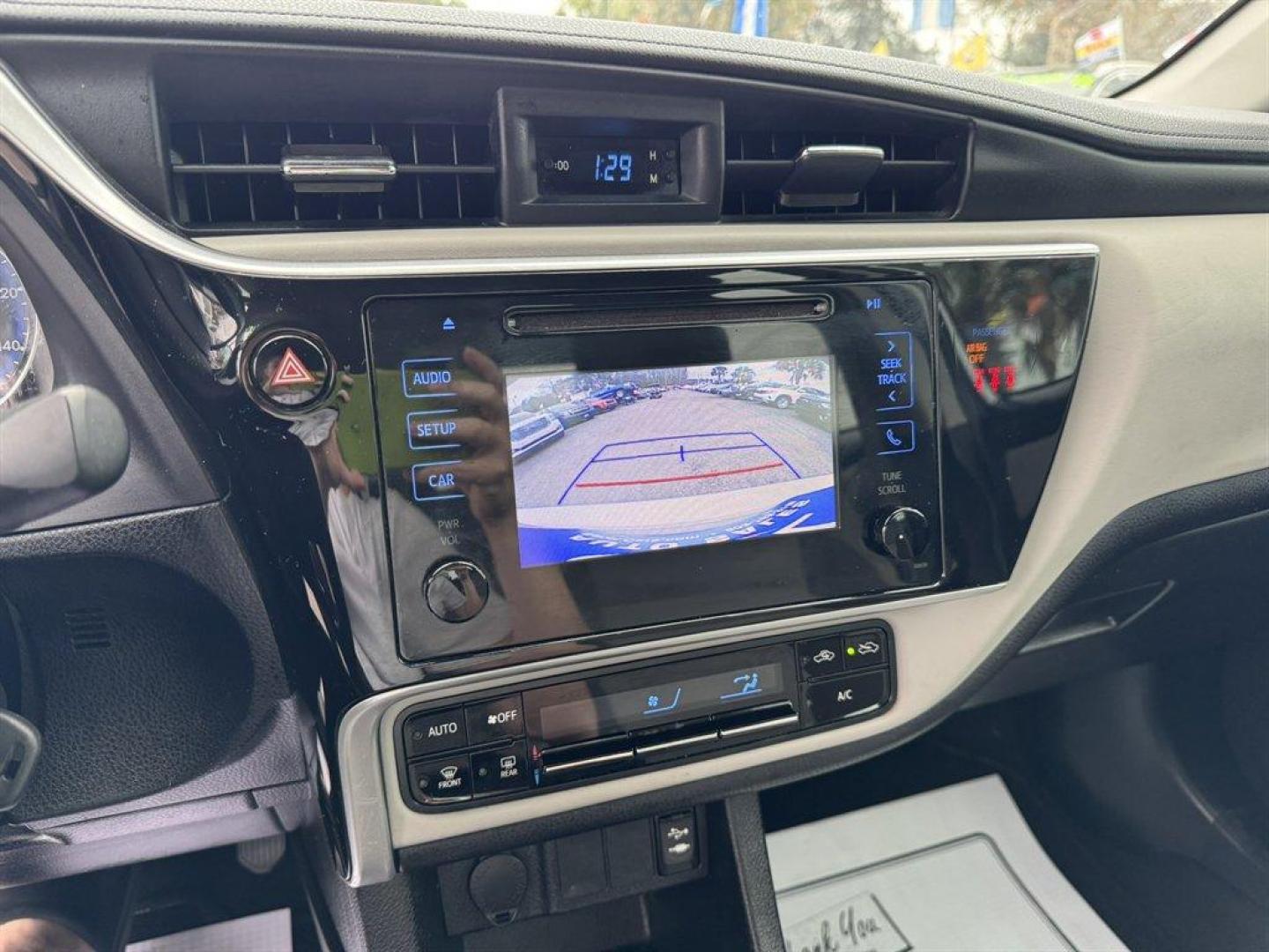 2018 Silver /Grey Toyota Corolla (5YFBURHE0JP) with an 1.8l I-4 EFI Dohc 1.8l engine, Automatic transmission, located at 745 East Steele Rd., West Columbia, SC, 29170, (803) 755-9148, 33.927212, -81.148483 - Photo#12