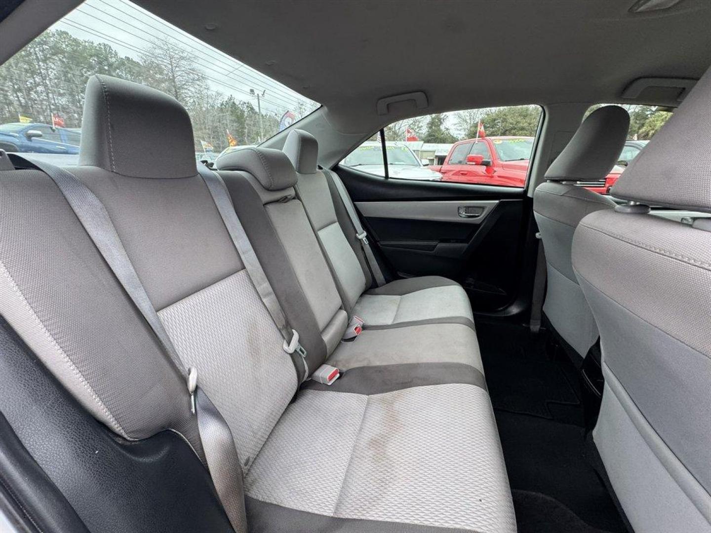 2018 Silver /Grey Toyota Corolla (5YFBURHE0JP) with an 1.8l I-4 EFI Dohc 1.8l engine, Automatic transmission, located at 745 East Steele Rd., West Columbia, SC, 29170, (803) 755-9148, 33.927212, -81.148483 - Photo#21