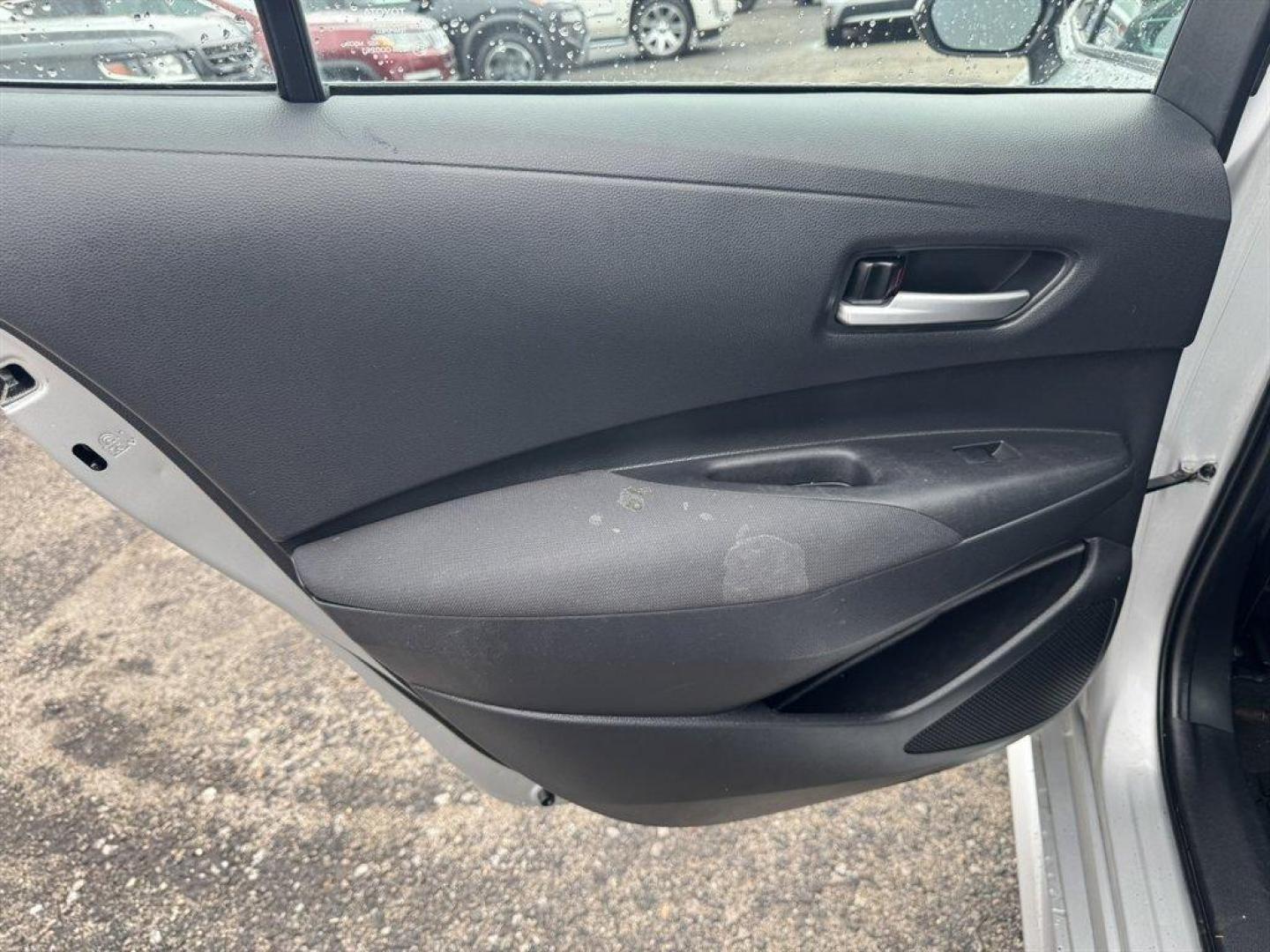 2021 Silver /Grey Toyota Corolla (5YFEPMAE3MP) with an 1.8l I-4 MPI Dohc 1.8l engine, Automatic transmission, located at 745 East Steele Rd., West Columbia, SC, 29170, (803) 755-9148, 33.927212, -81.148483 - Photo#19