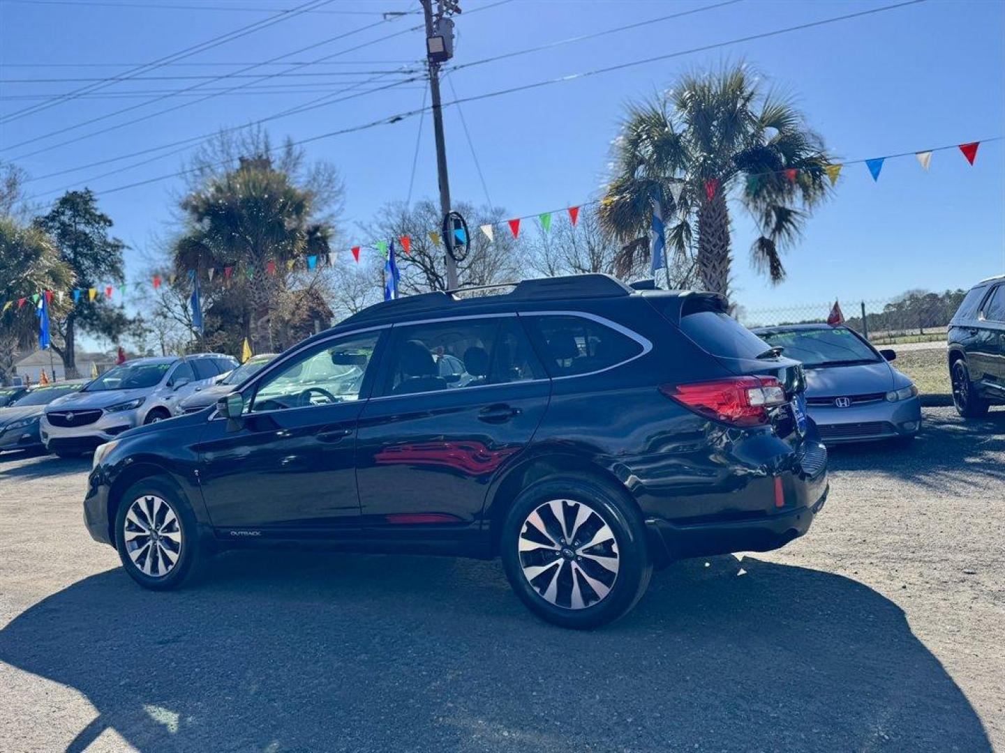 2017 Black /Tan Subaru Outback (4S4BSANC1H3) with an 2.5l H-4 MPI Sohc 2.5l engine, Automatic transmission, located at 745 East Steele Rd., West Columbia, SC, 29170, (803) 755-9148, 33.927212, -81.148483 - Photo#5