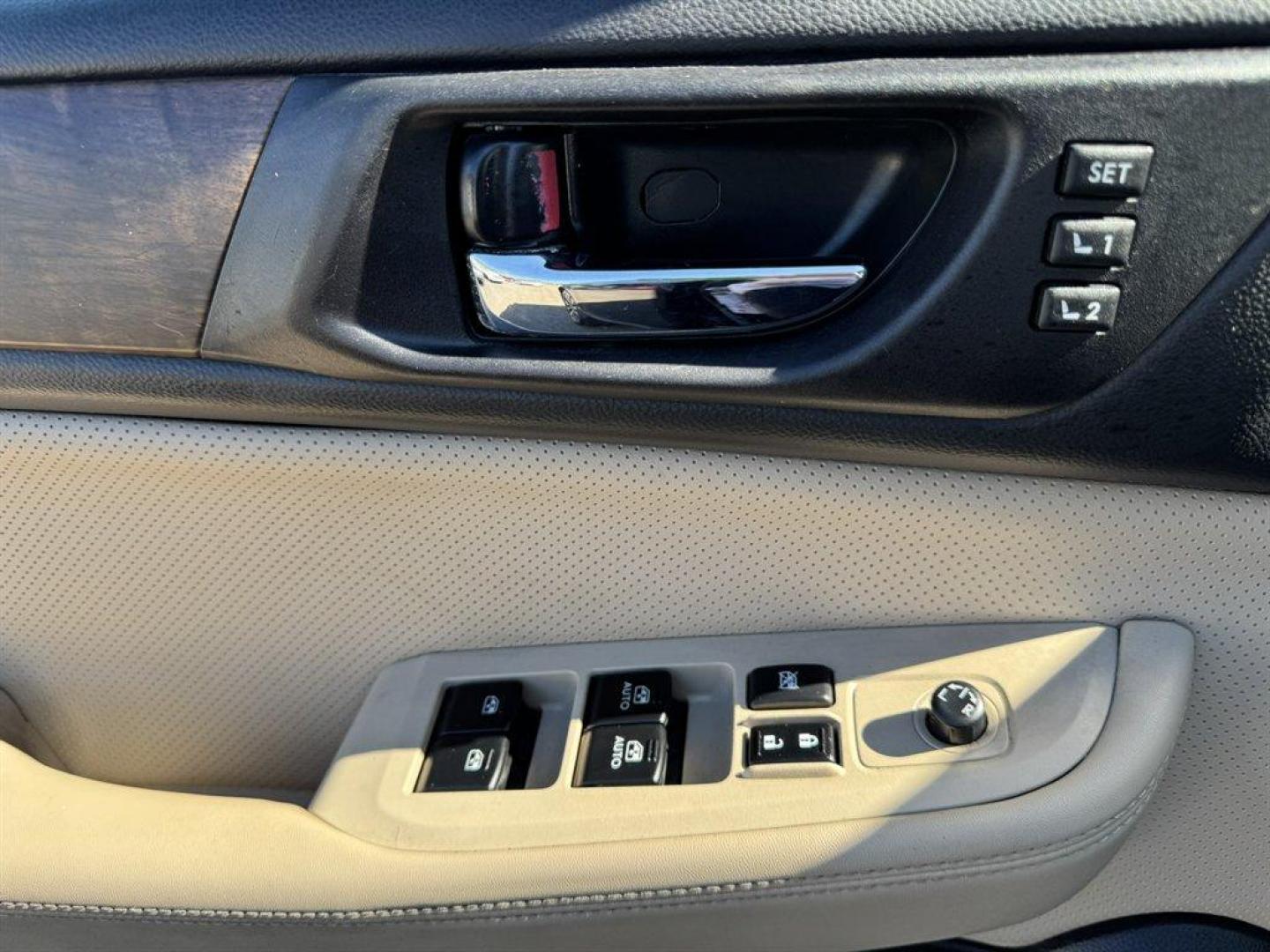 2017 Black /Tan Subaru Outback (4S4BSANC1H3) with an 2.5l H-4 MPI Sohc 2.5l engine, Automatic transmission, located at 745 East Steele Rd., West Columbia, SC, 29170, (803) 755-9148, 33.927212, -81.148483 - Photo#19