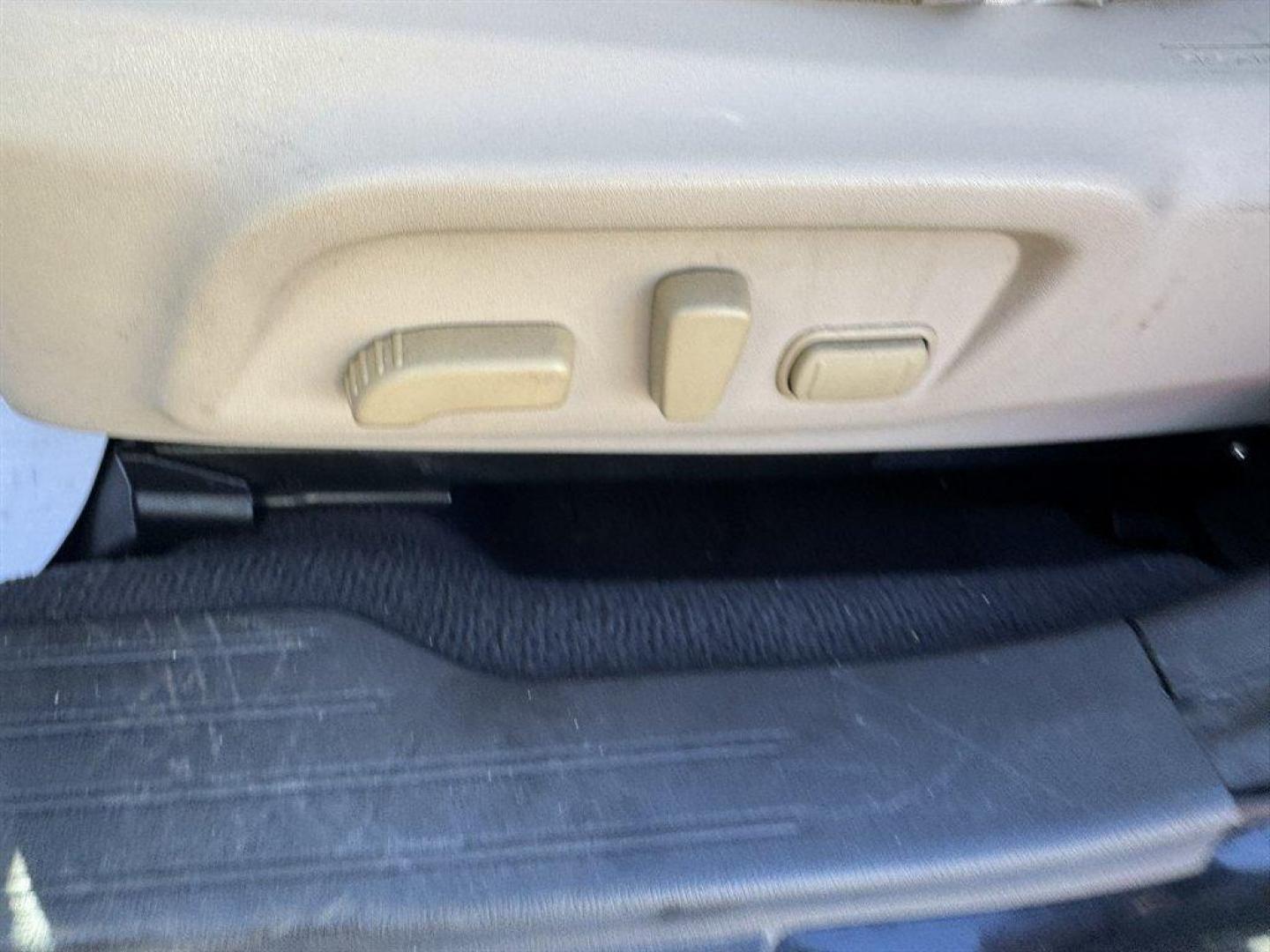 2017 Black /Tan Subaru Outback (4S4BSANC1H3) with an 2.5l H-4 MPI Sohc 2.5l engine, Automatic transmission, located at 745 East Steele Rd., West Columbia, SC, 29170, (803) 755-9148, 33.927212, -81.148483 - Photo#21