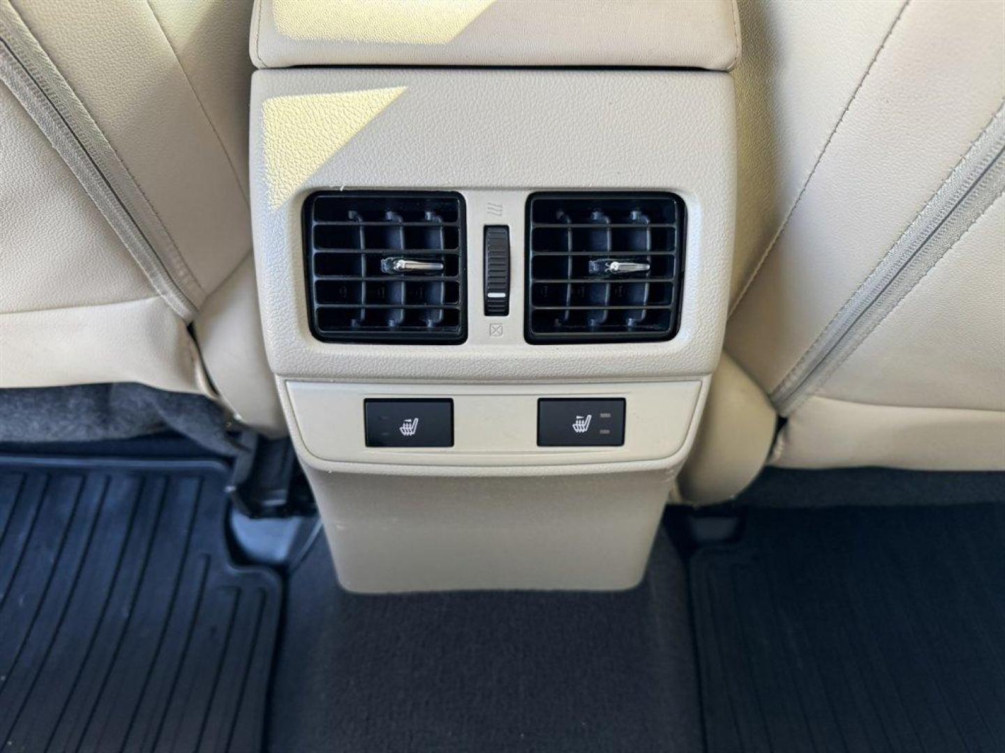 2017 Black /Tan Subaru Outback (4S4BSANC1H3) with an 2.5l H-4 MPI Sohc 2.5l engine, Automatic transmission, located at 745 East Steele Rd., West Columbia, SC, 29170, (803) 755-9148, 33.927212, -81.148483 - Photo#24