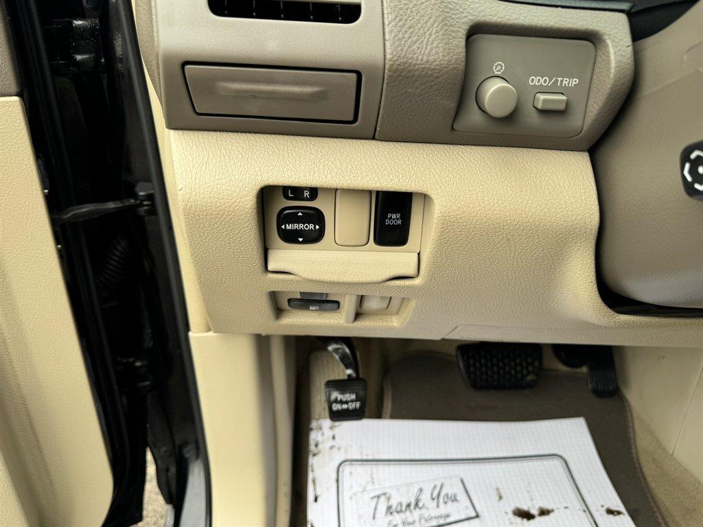 2009 Black /Beige Lexus RX 350 (2T2HK31U39C) with an 3.5l V6 SFI Dohc 3.5l engine, Automatic transmission, located at 745 East Steele Rd., West Columbia, SC, 29170, (803) 755-9148, 33.927212, -81.148483 - Photo#15