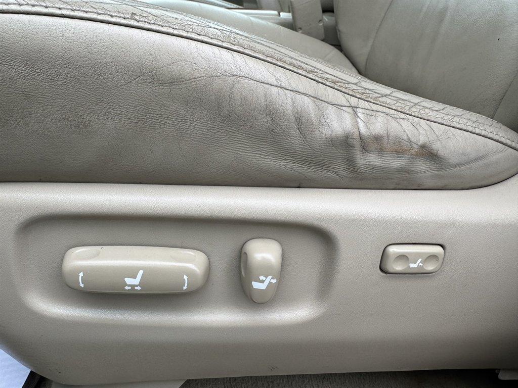 2009 Black /Beige Lexus RX 350 (2T2HK31U39C) with an 3.5l V6 SFI Dohc 3.5l engine, Automatic transmission, located at 745 East Steele Rd., West Columbia, SC, 29170, (803) 755-9148, 33.927212, -81.148483 - Photo#19