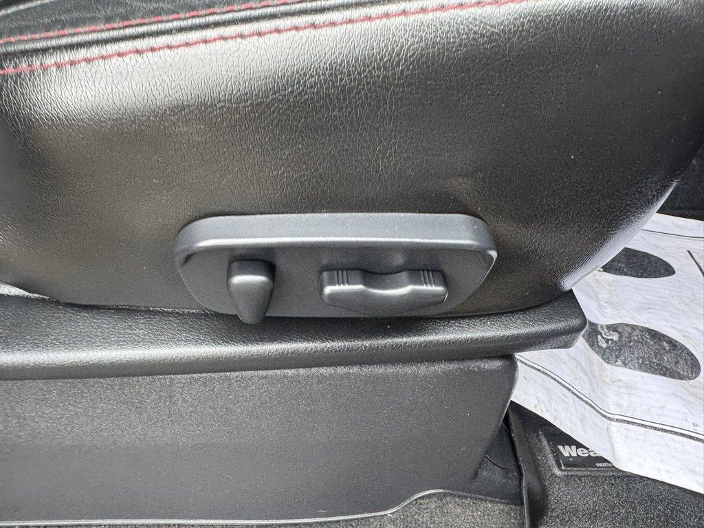 2012 Blue /Black Nissan Titan (1N6BA0ECXCN) with an 5.6l V8 MPI Dohc Flex 5.6 engine, Automatic transmission, located at 745 East Steele Rd., West Columbia, SC, 29170, (803) 755-9148, 33.927212, -81.148483 - Photo#25