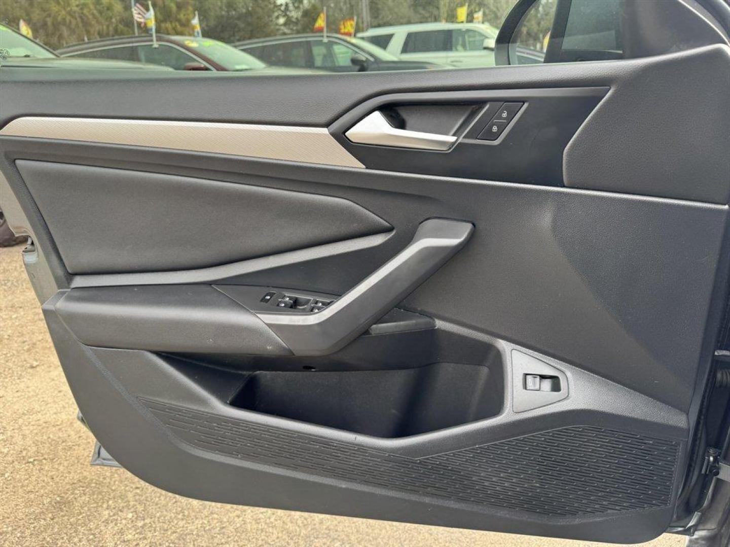 2020 Grey /Grey Volkswagen Jetta (3VWCB7BU2LM) with an 1.4l I-4 DI Dohc T/C 1.4l engine, Automatic transmission, located at 745 East Steele Rd., West Columbia, SC, 29170, (803) 755-9148, 33.927212, -81.148483 - Photo#14