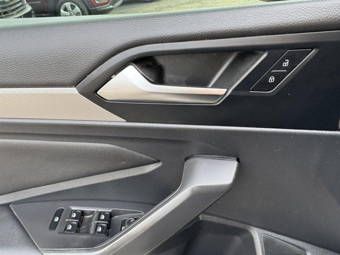 2020 Grey /Grey Volkswagen Jetta (3VWCB7BU2LM) with an 1.4l I-4 DI Dohc T/C 1.4l engine, Automatic transmission, located at 745 East Steele Rd., West Columbia, SC, 29170, (803) 755-9148, 33.927212, -81.148483 - Photo#15