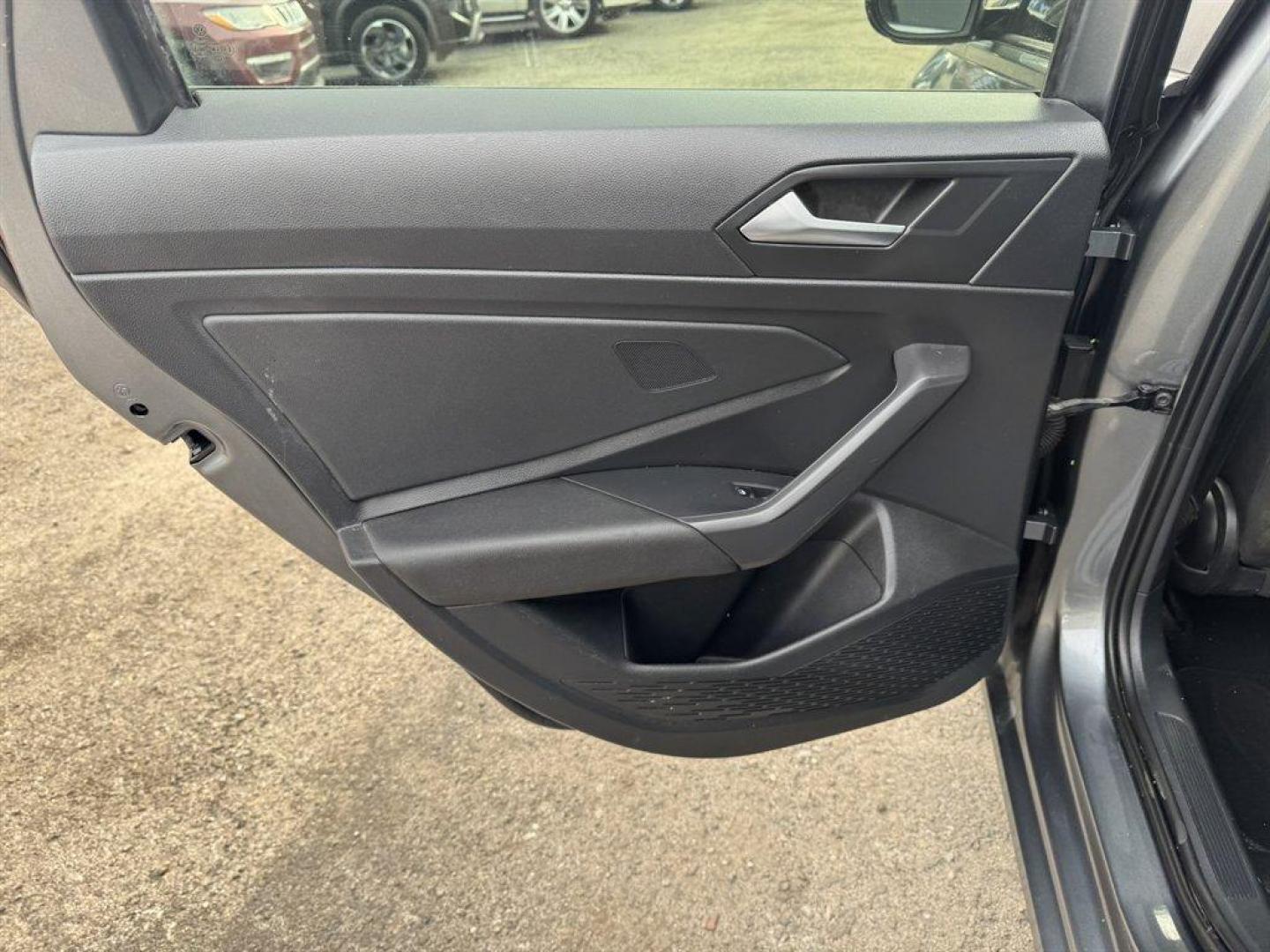 2020 Grey /Grey Volkswagen Jetta (3VWCB7BU2LM) with an 1.4l I-4 DI Dohc T/C 1.4l engine, Automatic transmission, located at 745 East Steele Rd., West Columbia, SC, 29170, (803) 755-9148, 33.927212, -81.148483 - Photo#17