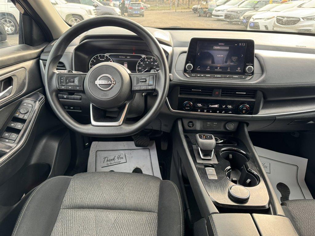 2024 Black /Grey Nissan Rogue (5N1BT3BB0RC) with an 1.5l I-3 DI Dohc T/C 1.5l engine, Automatic transmission, located at 745 East Steele Rd., West Columbia, SC, 29170, (803) 755-9148, 33.927212, -81.148483 - Photo#6