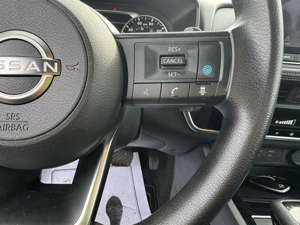 2024 Black /Grey Nissan Rogue (5N1BT3BB0RC) with an 1.5l I-3 DI Dohc T/C 1.5l engine, Automatic transmission, located at 745 East Steele Rd., West Columbia, SC, 29170, (803) 755-9148, 33.927212, -81.148483 - Photo#9