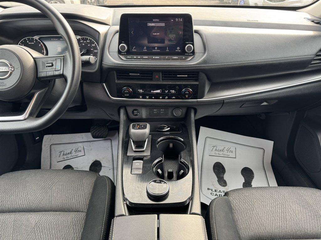 2024 Black /Grey Nissan Rogue (5N1BT3BB0RC) with an 1.5l I-3 DI Dohc T/C 1.5l engine, Automatic transmission, located at 745 East Steele Rd., West Columbia, SC, 29170, (803) 755-9148, 33.927212, -81.148483 - Photo#11