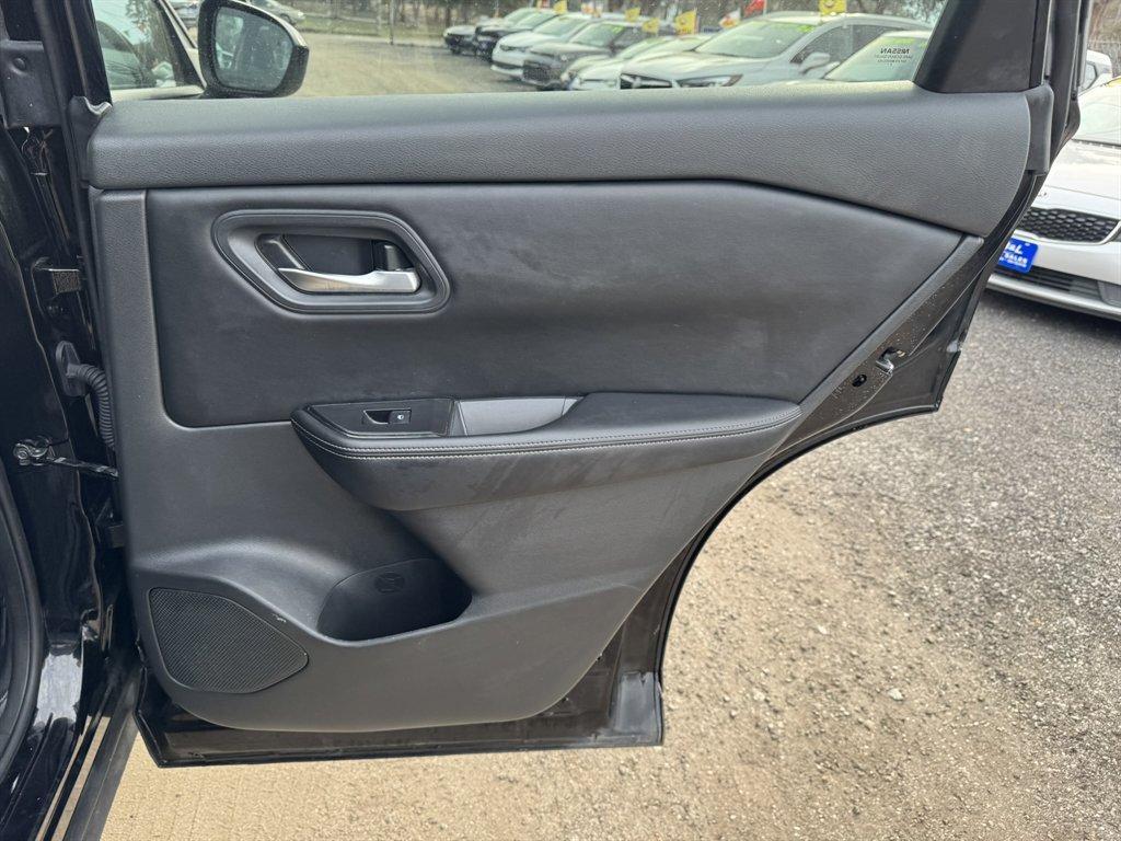 2024 Black /Grey Nissan Rogue (5N1BT3BB0RC) with an 1.5l I-3 DI Dohc T/C 1.5l engine, Automatic transmission, located at 745 East Steele Rd., West Columbia, SC, 29170, (803) 755-9148, 33.927212, -81.148483 - Photo#22