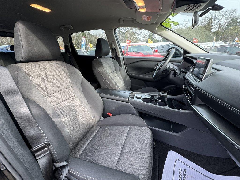 2024 Black /Grey Nissan Rogue (5N1BT3BB0RC) with an 1.5l I-3 DI Dohc T/C 1.5l engine, Automatic transmission, located at 745 East Steele Rd., West Columbia, SC, 29170, (803) 755-9148, 33.927212, -81.148483 - Photo#25