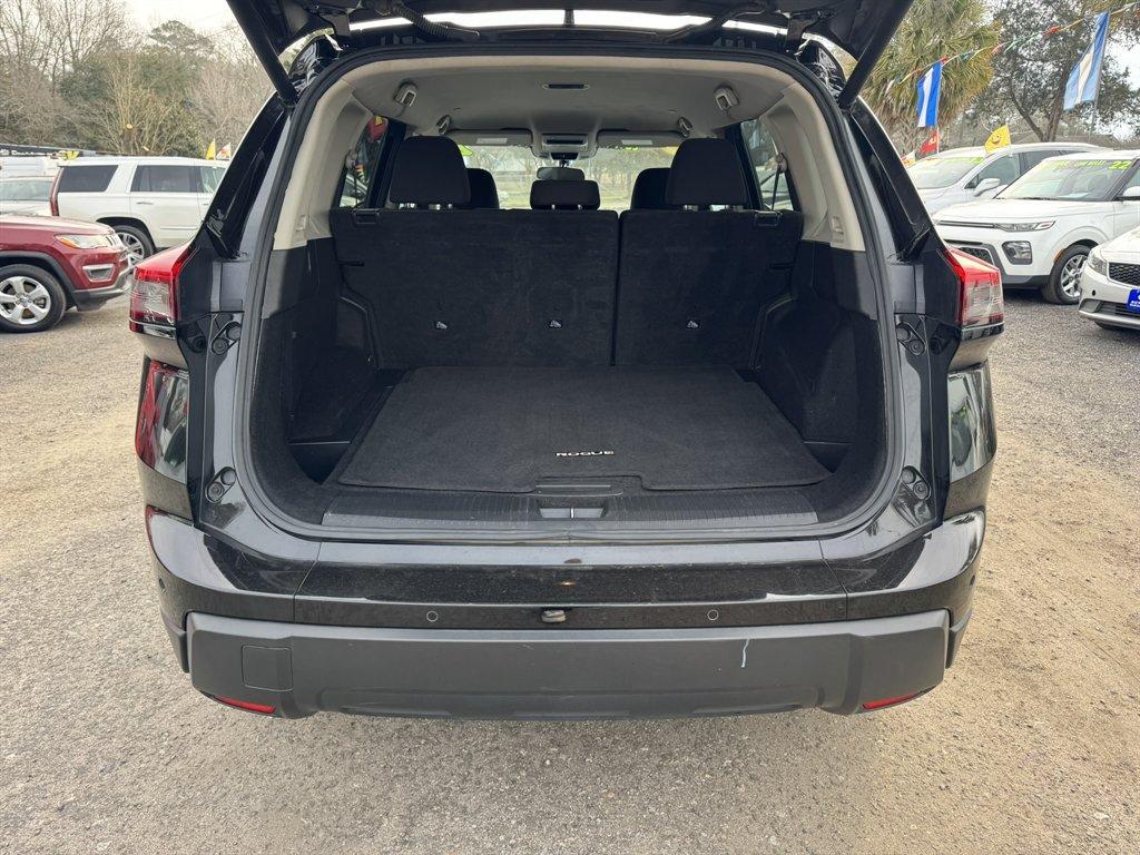 2024 Black /Grey Nissan Rogue (5N1BT3BB0RC) with an 1.5l I-3 DI Dohc T/C 1.5l engine, Automatic transmission, located at 745 East Steele Rd., West Columbia, SC, 29170, (803) 755-9148, 33.927212, -81.148483 - Photo#26