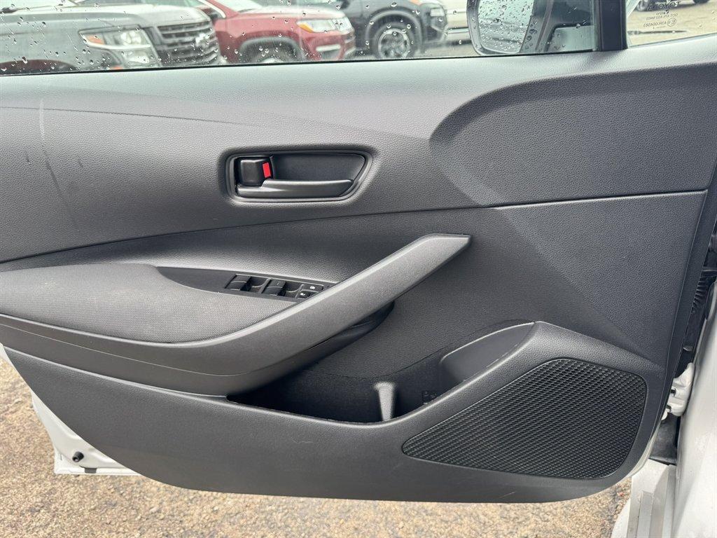 2022 Silver /Black Toyota Corolla (5YFEPMAE6NP) with an 1.8l I-4 MPI Dohc 1.8l engine, Automatic transmission, located at 745 East Steele Rd., West Columbia, SC, 29170, (803) 755-9148, 33.927212, -81.148483 - Photo#16
