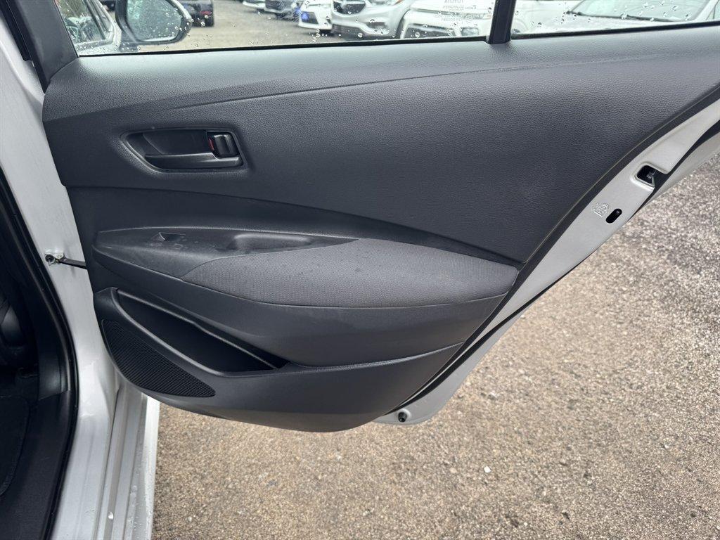 2022 Silver /Black Toyota Corolla (5YFEPMAE6NP) with an 1.8l I-4 MPI Dohc 1.8l engine, Automatic transmission, located at 745 East Steele Rd., West Columbia, SC, 29170, (803) 755-9148, 33.927212, -81.148483 - Photo#21