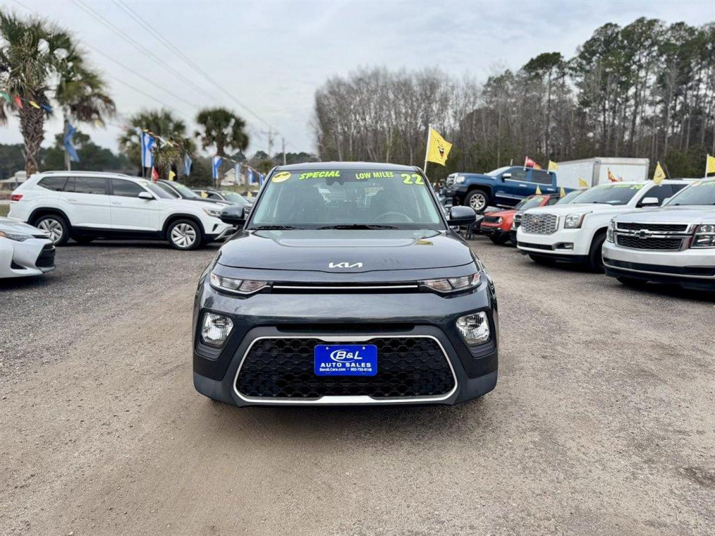 2022 Grey /Grey Kia Soul (KNDJ23AU0N7) with an 2.0l I-4 DI Dohc 2.0l engine, Automatic transmission, located at 745 East Steele Rd., West Columbia, SC, 29170, (803) 755-9148, 33.927212, -81.148483 - Photo#1