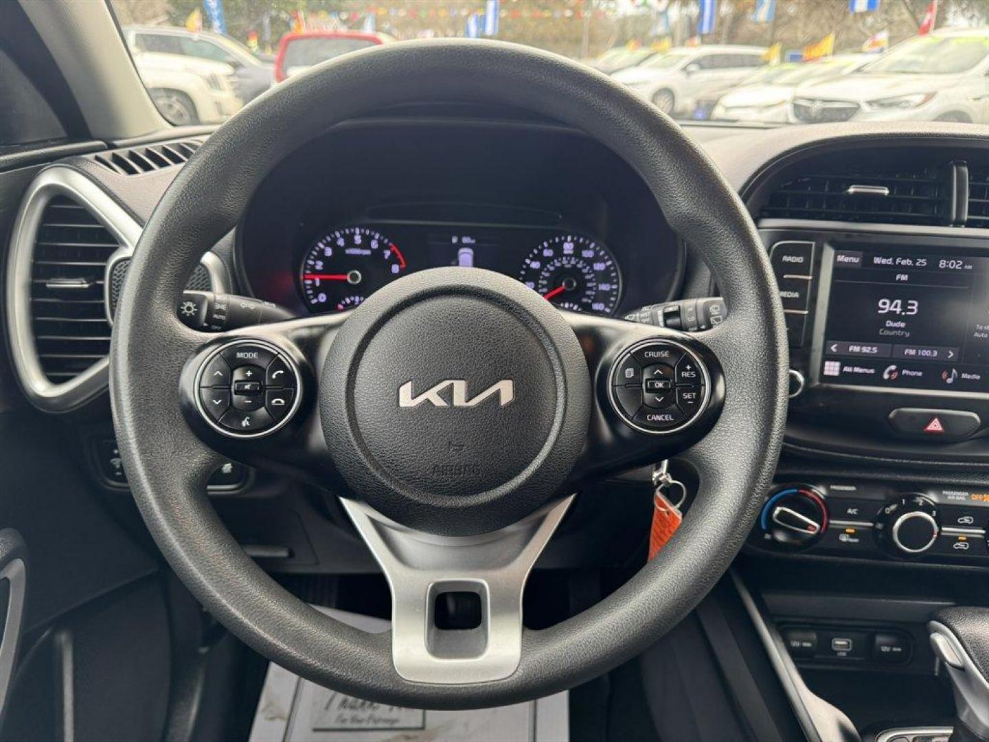 2022 Grey /Grey Kia Soul (KNDJ23AU0N7) with an 2.0l I-4 DI Dohc 2.0l engine, Automatic transmission, located at 745 East Steele Rd., West Columbia, SC, 29170, (803) 755-9148, 33.927212, -81.148483 - Photo#7